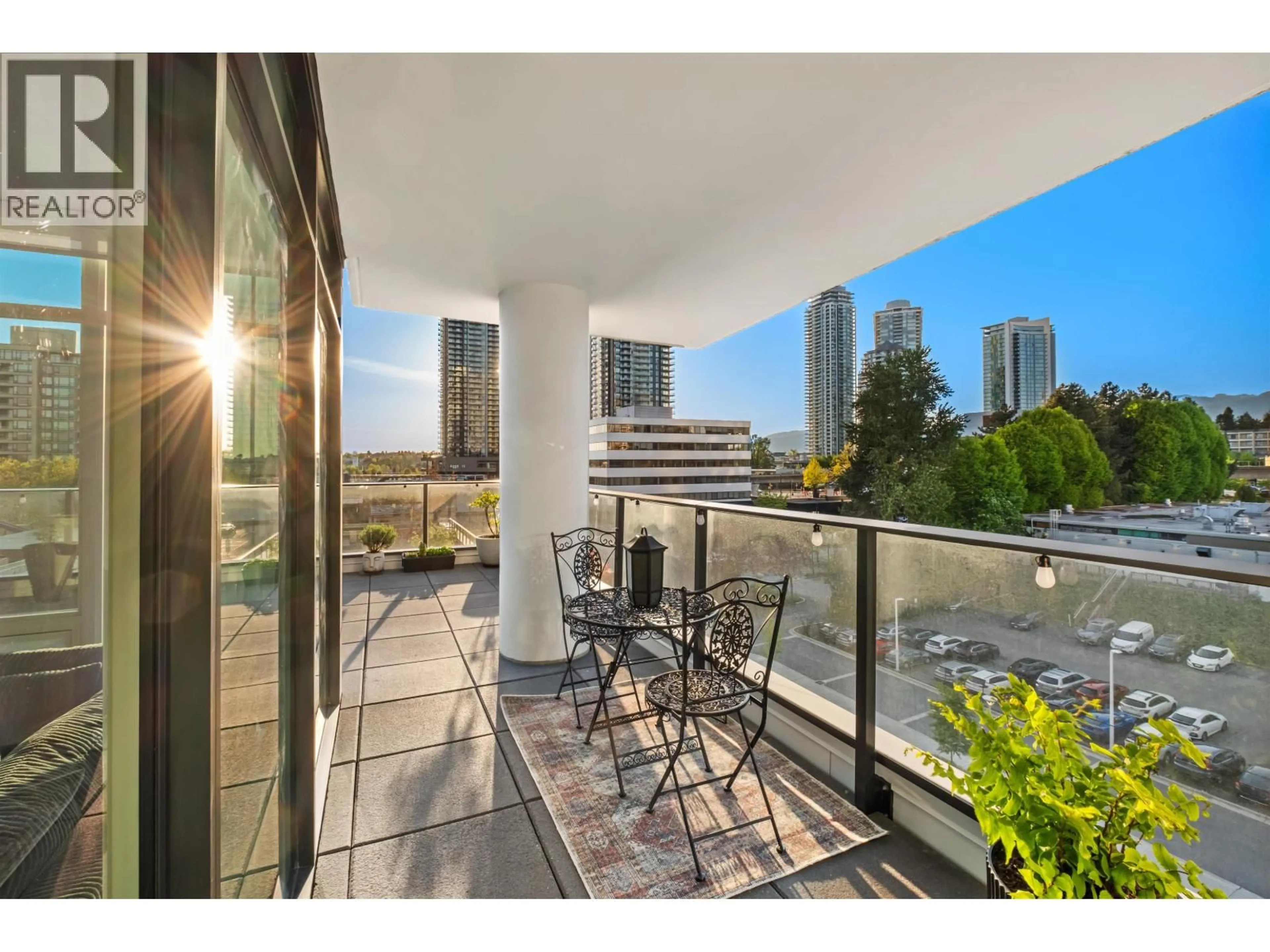 Balcony in the apartment, city buildings view from balcony for 504 - 2181 MADISON AVENUE, Burnaby British Columbia V5C0N4