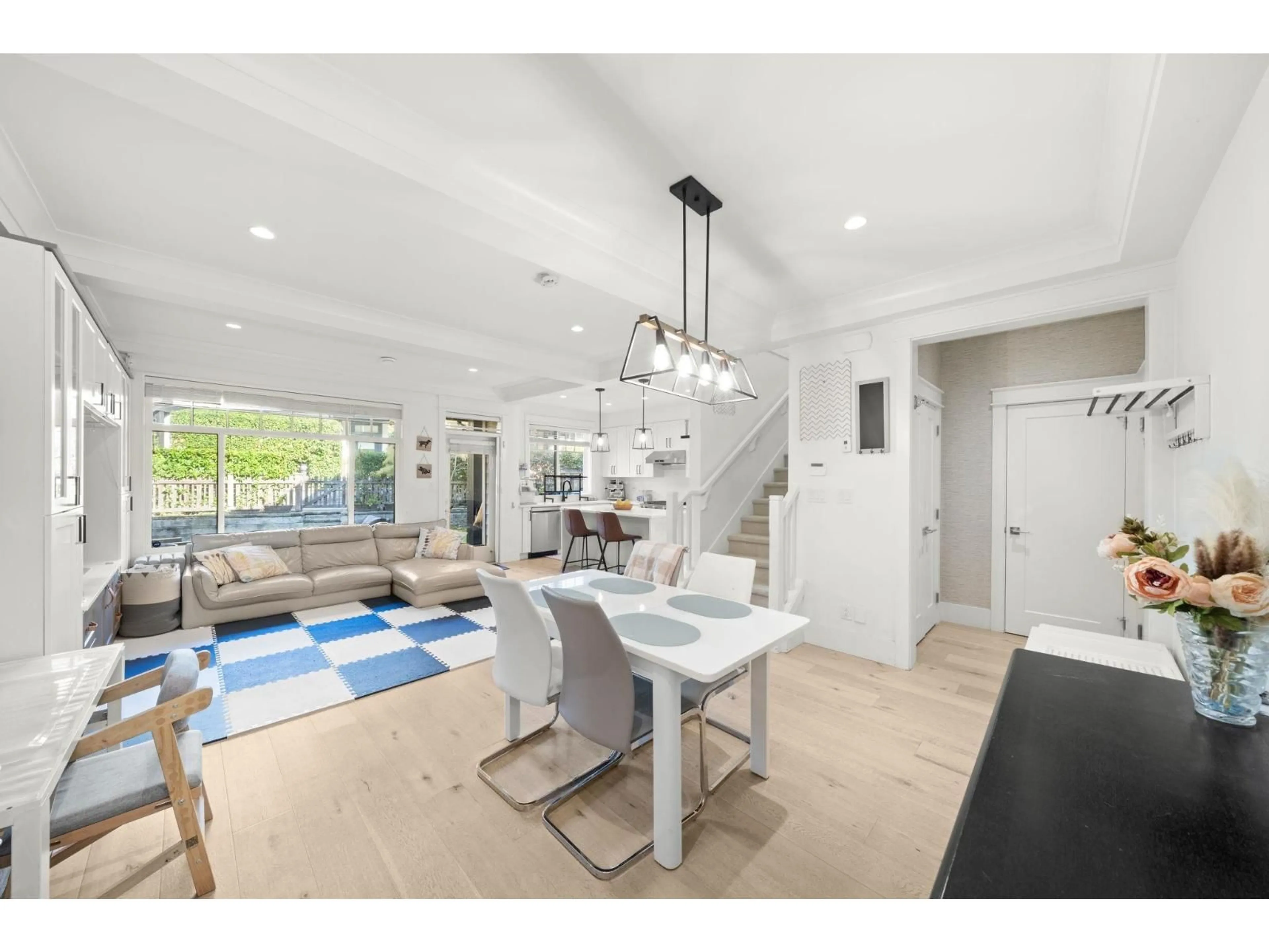 Open concept kitchen, unknown for 11 - 8425 VENTURE WAY, Surrey British Columbia V4N0W6