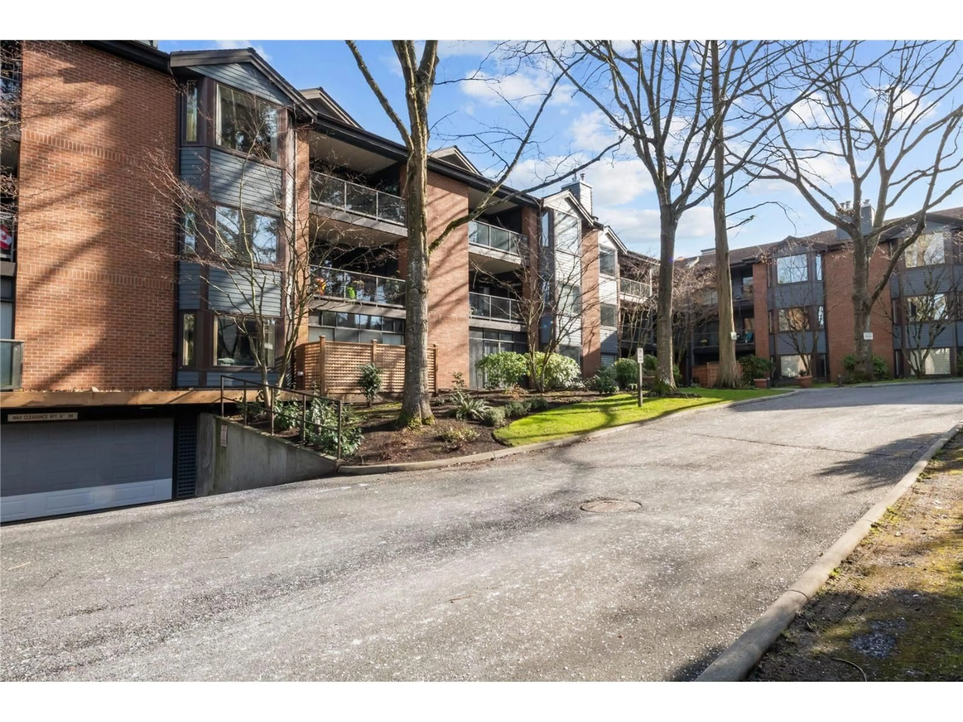 Unknown for 114 - 15300 17 AVENUE, Surrey British Columbia V4A8Y6