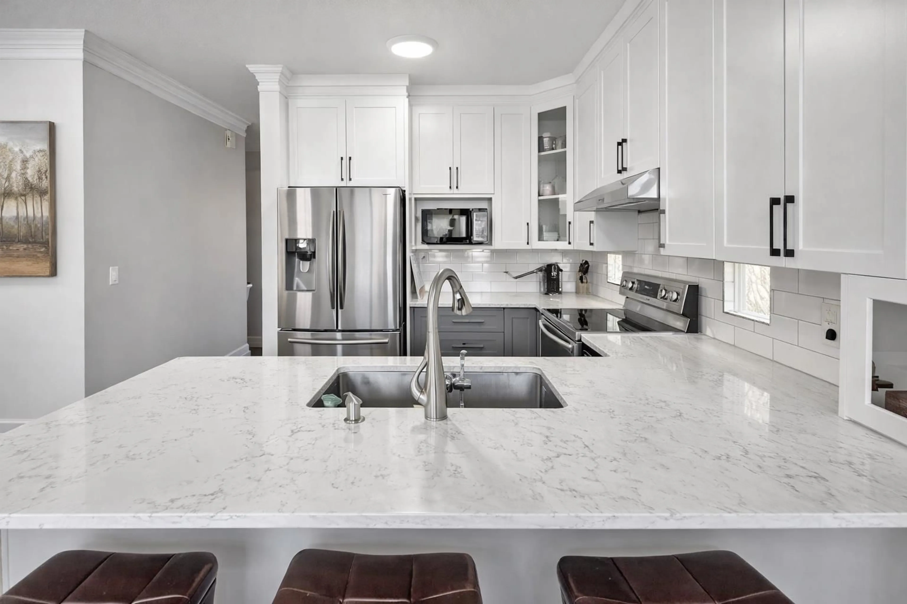 Contemporary kitchen, ceramic/tile floor for 18529 67A AVENUE, Surrey British Columbia V3S9B5