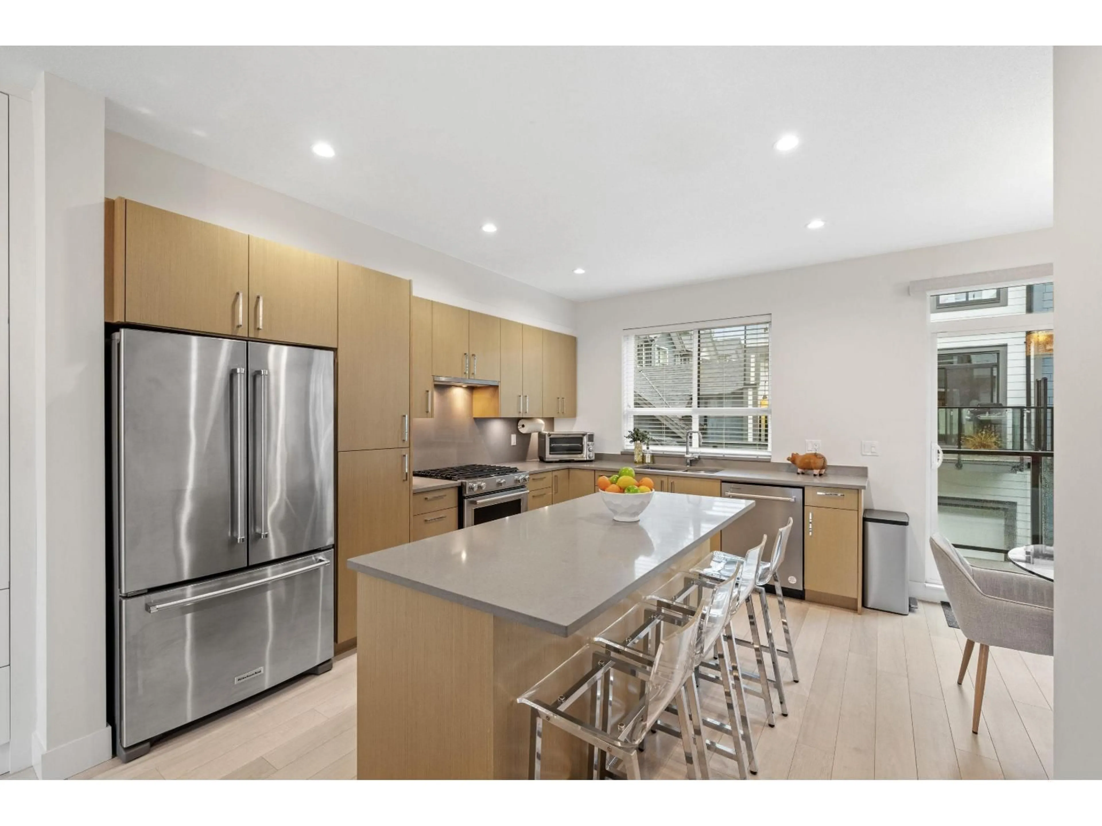 Open concept kitchen, unknown for 5 - 16760 25 AVENUE, Surrey British Columbia V3Z0W4