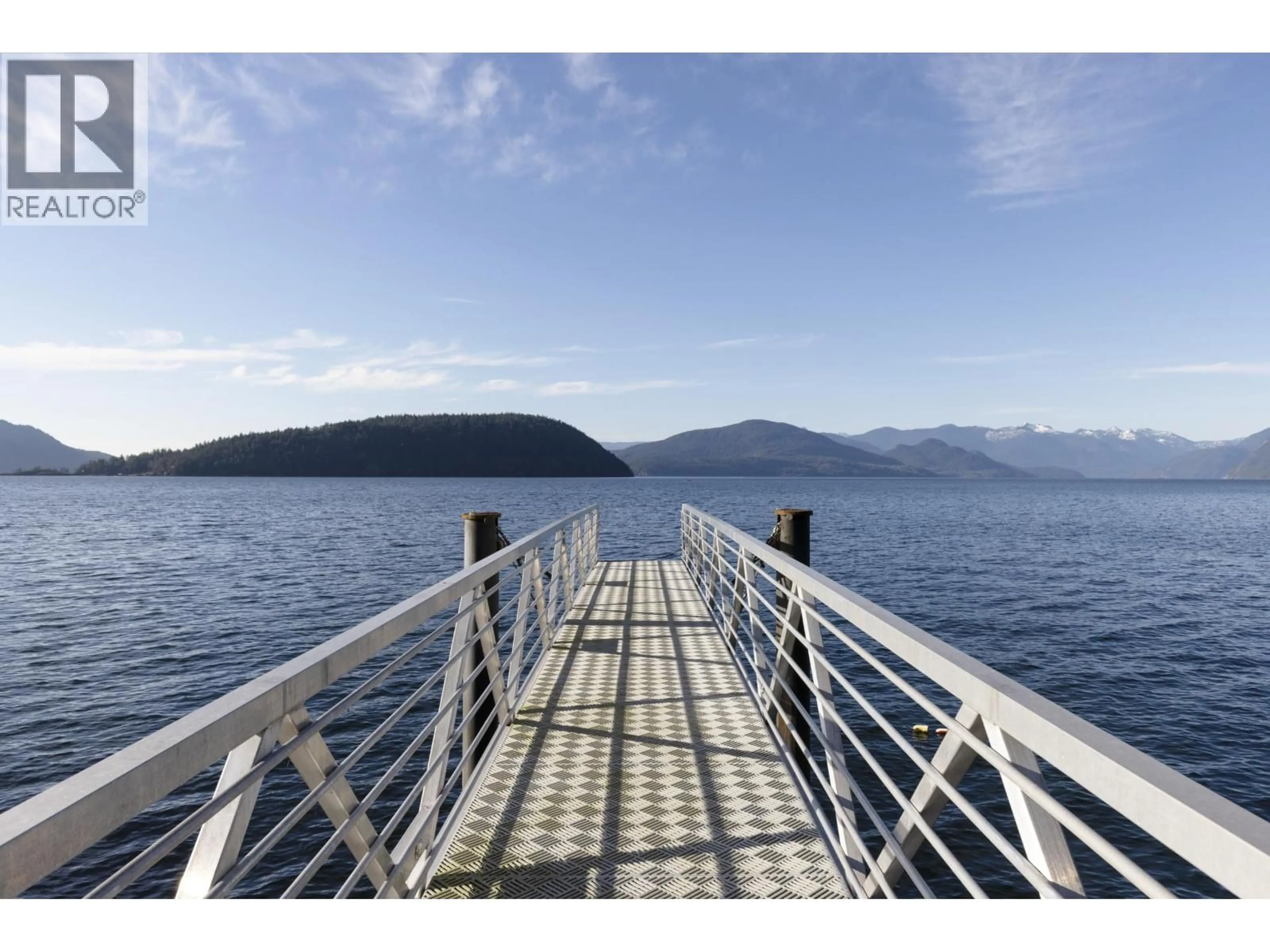 Blurry image for 2 STRACHAN POINT ROAD, West Vancouver British Columbia V7W1C6