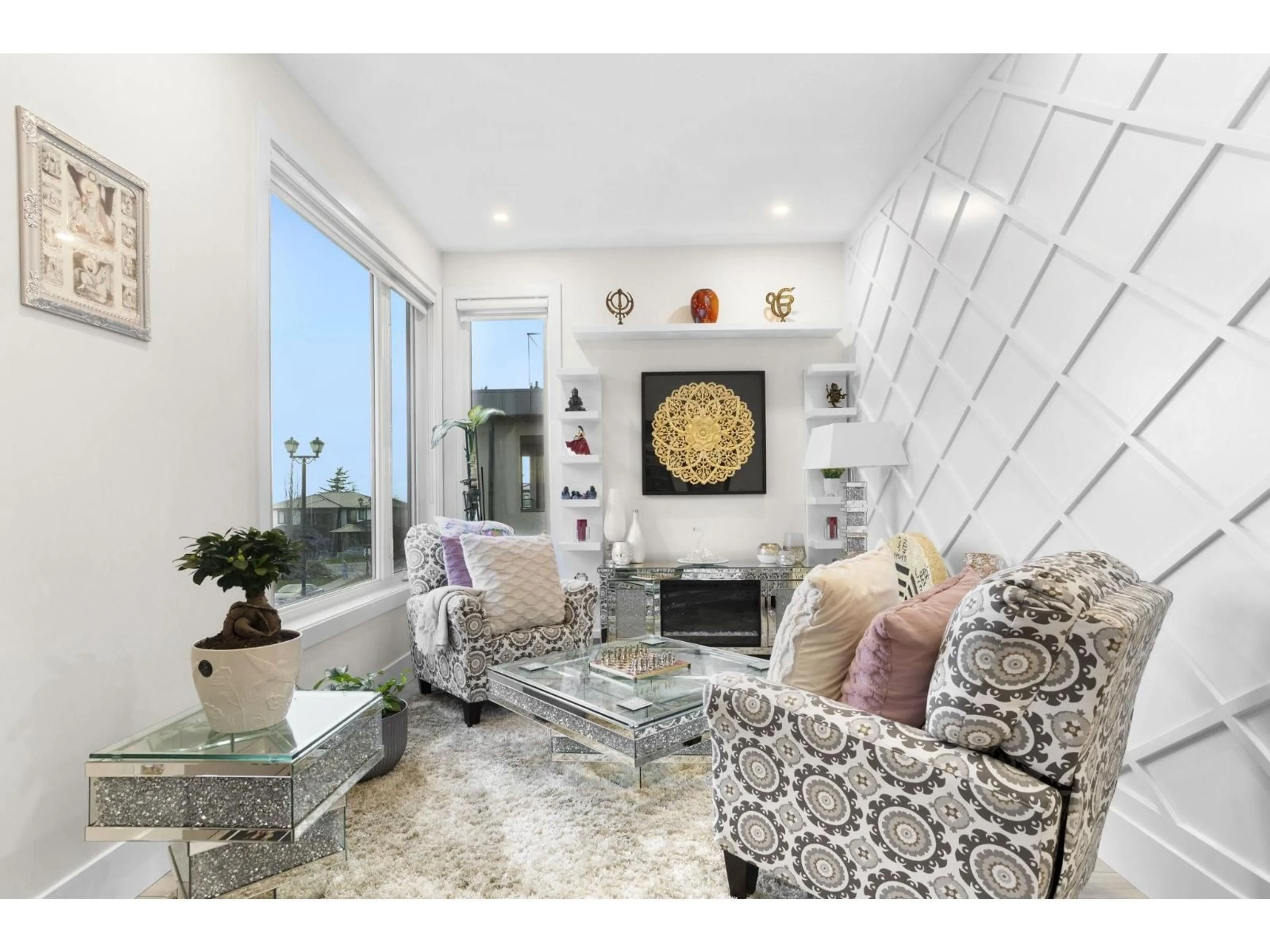 Living room with furniture, ceramic/tile floor for 2727 MONTANA PLACE, Abbotsford British Columbia V3G0G8