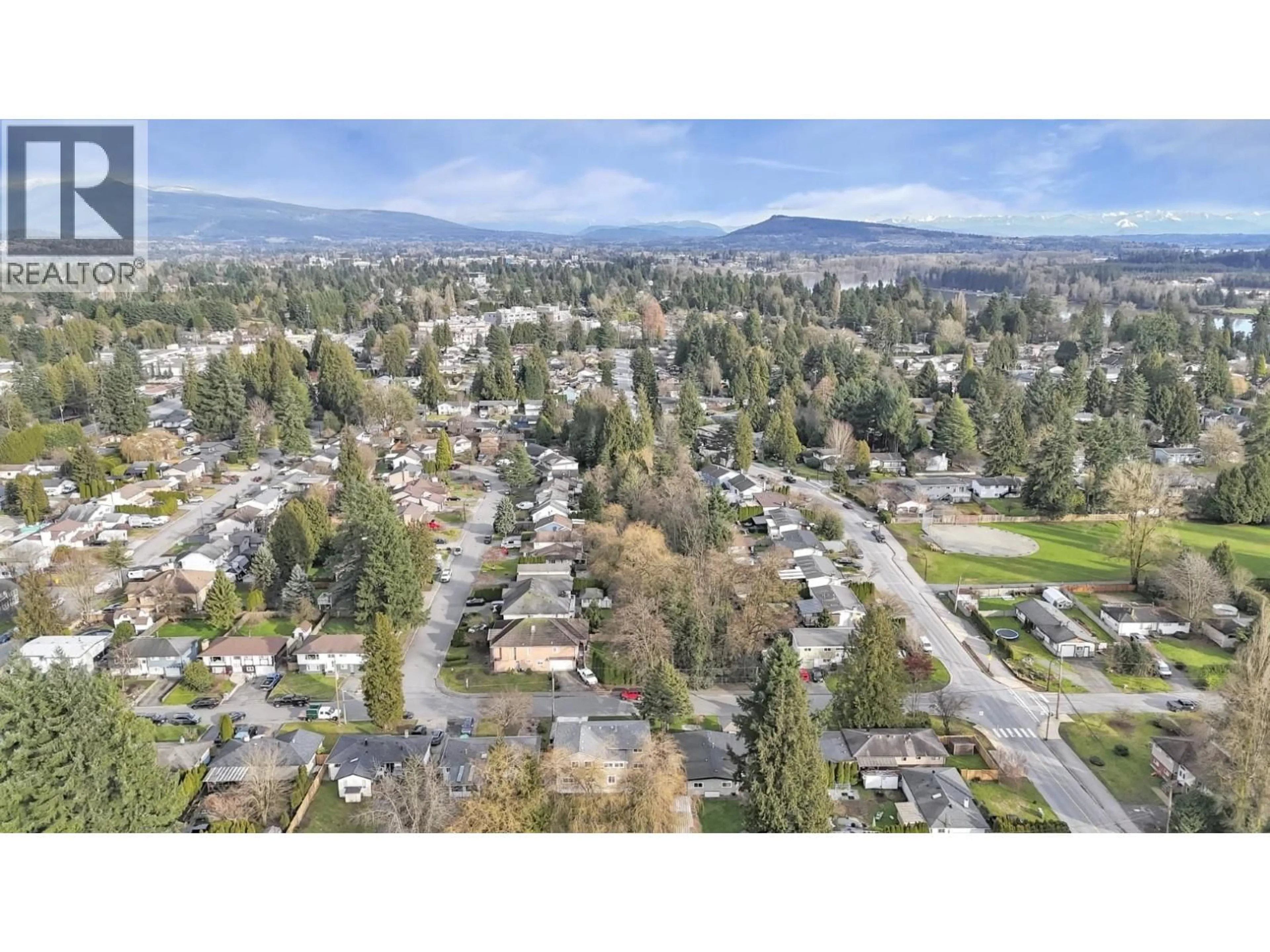 A pic from outside/outdoor area/front of a property/back of a property/a pic from drone, mountain view for 11735 210 STREET, Maple Ridge British Columbia V2X4Y4