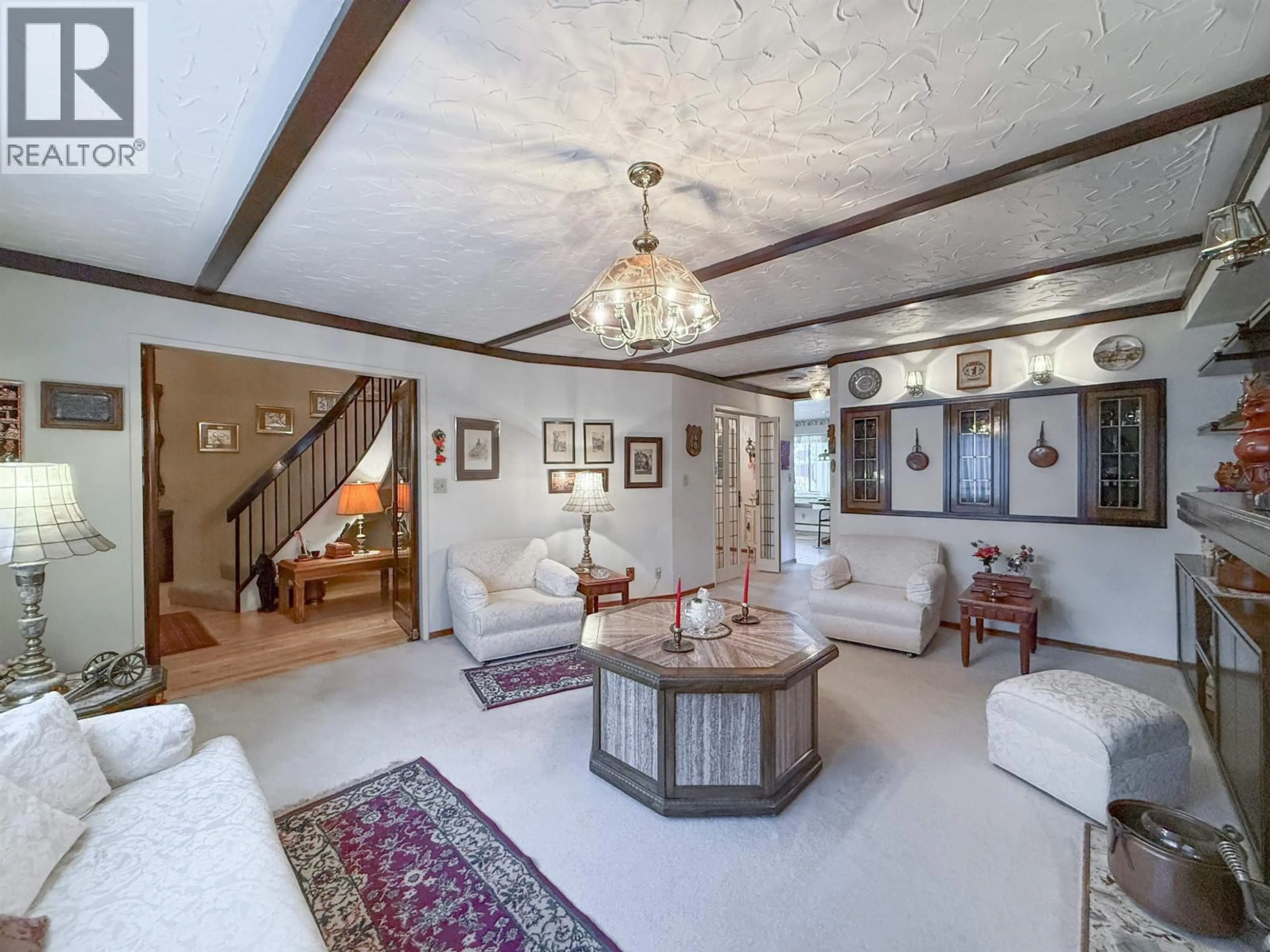 Living room with furniture, unknown for 6816 ONTARIO STREET, Vancouver British Columbia V5X3B3