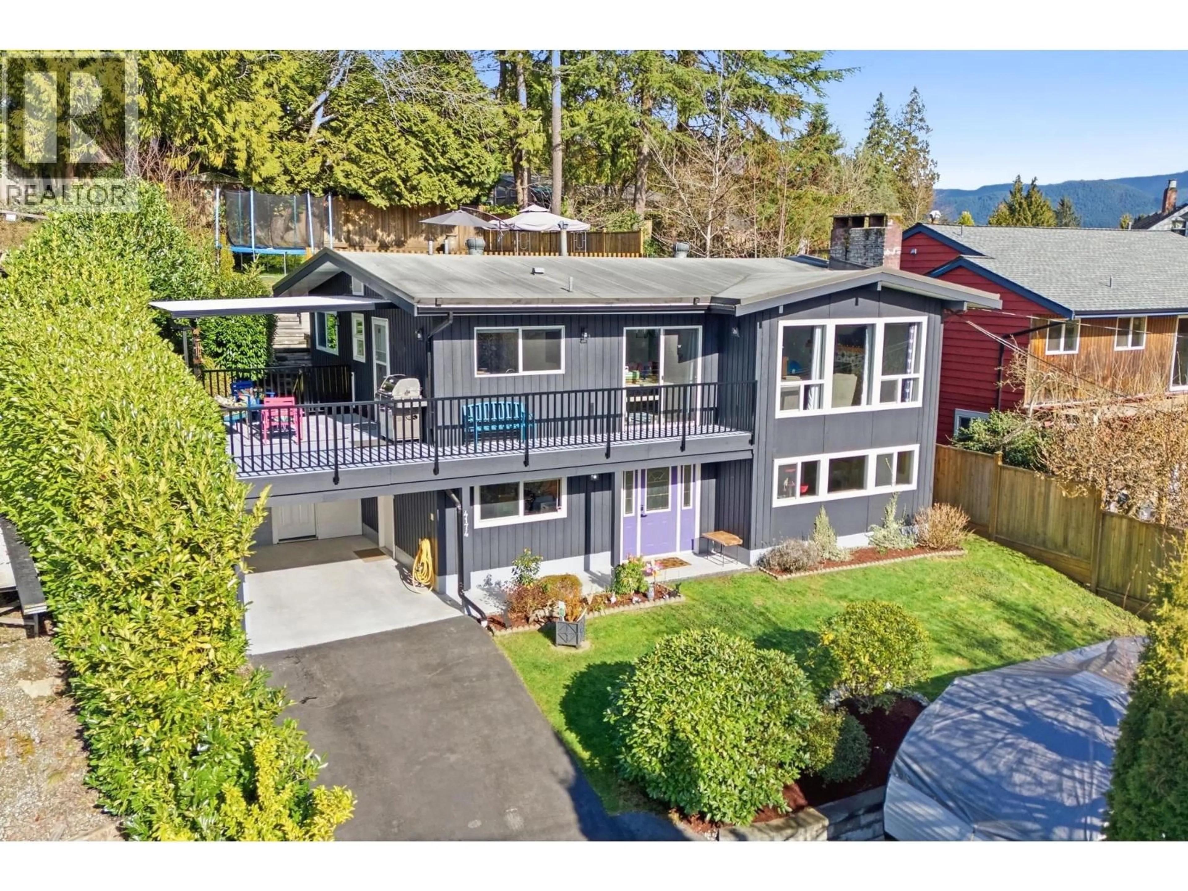 A pic from outside/outdoor area/front of a property/back of a property/a pic from drone, mountain view for 4174 DOLLARTON HIGHWAY, North Vancouver British Columbia V7G1A2