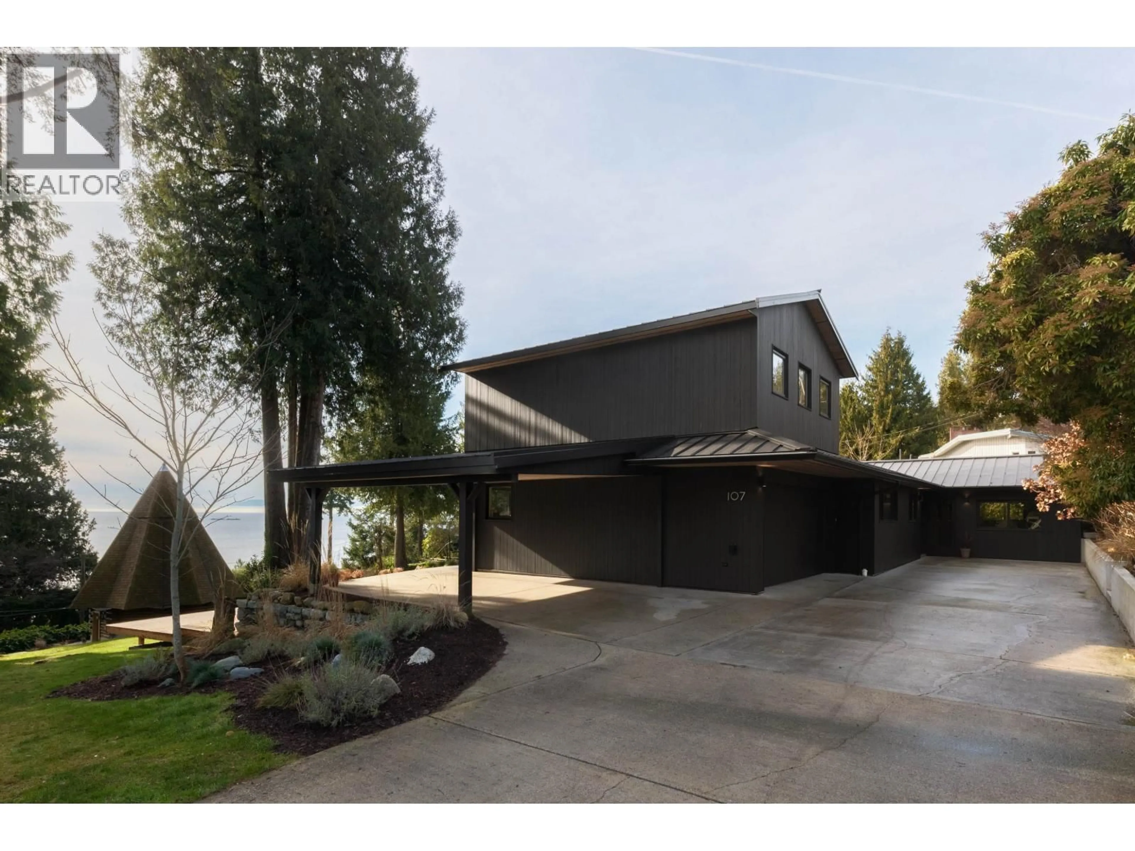 Unknown for 107 MAHAN ROAD, Gibsons British Columbia V0N1V3