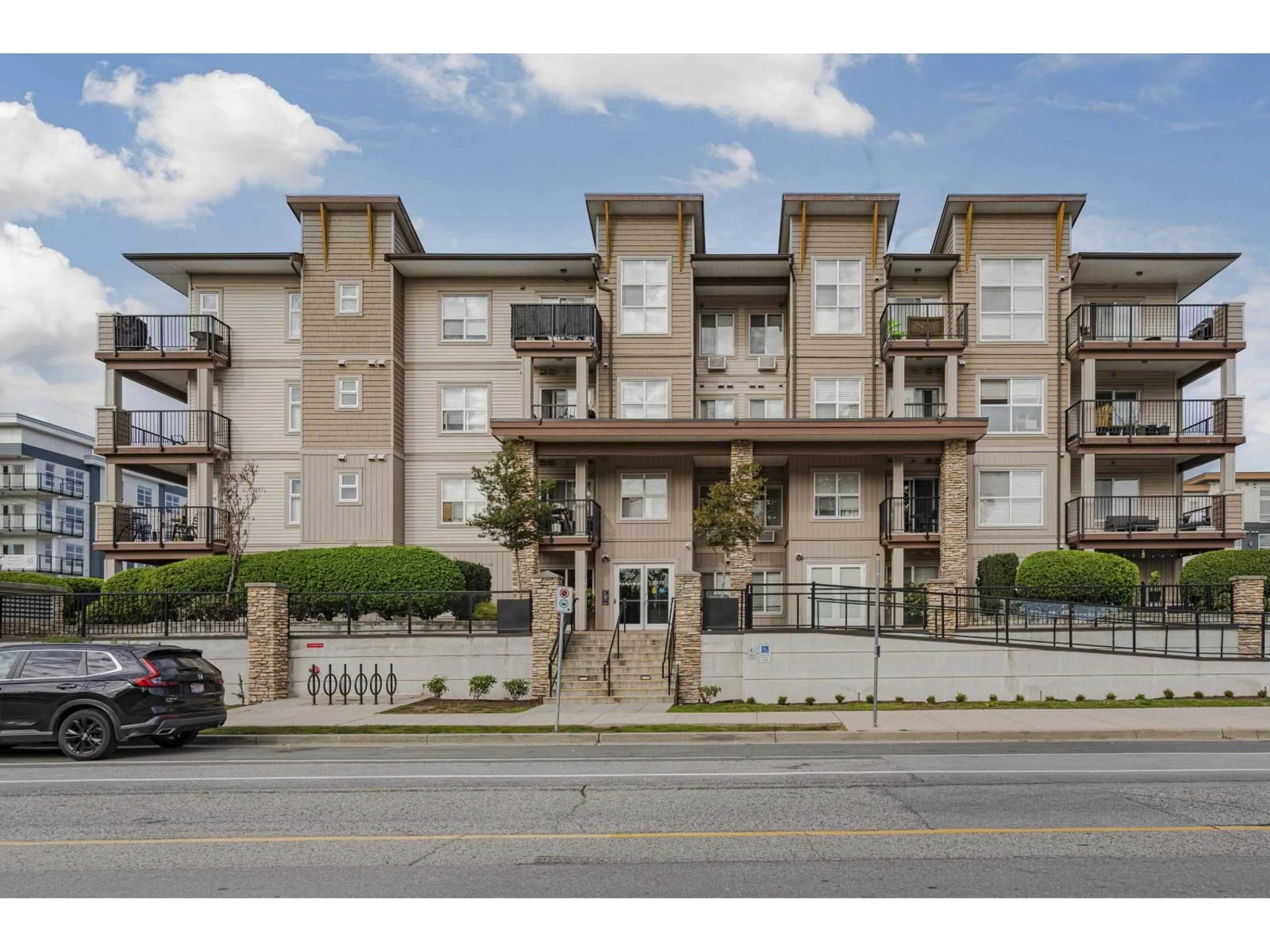 Unknown for 111 - 20175 53 AVENUE, Langley British Columbia V3A3V2