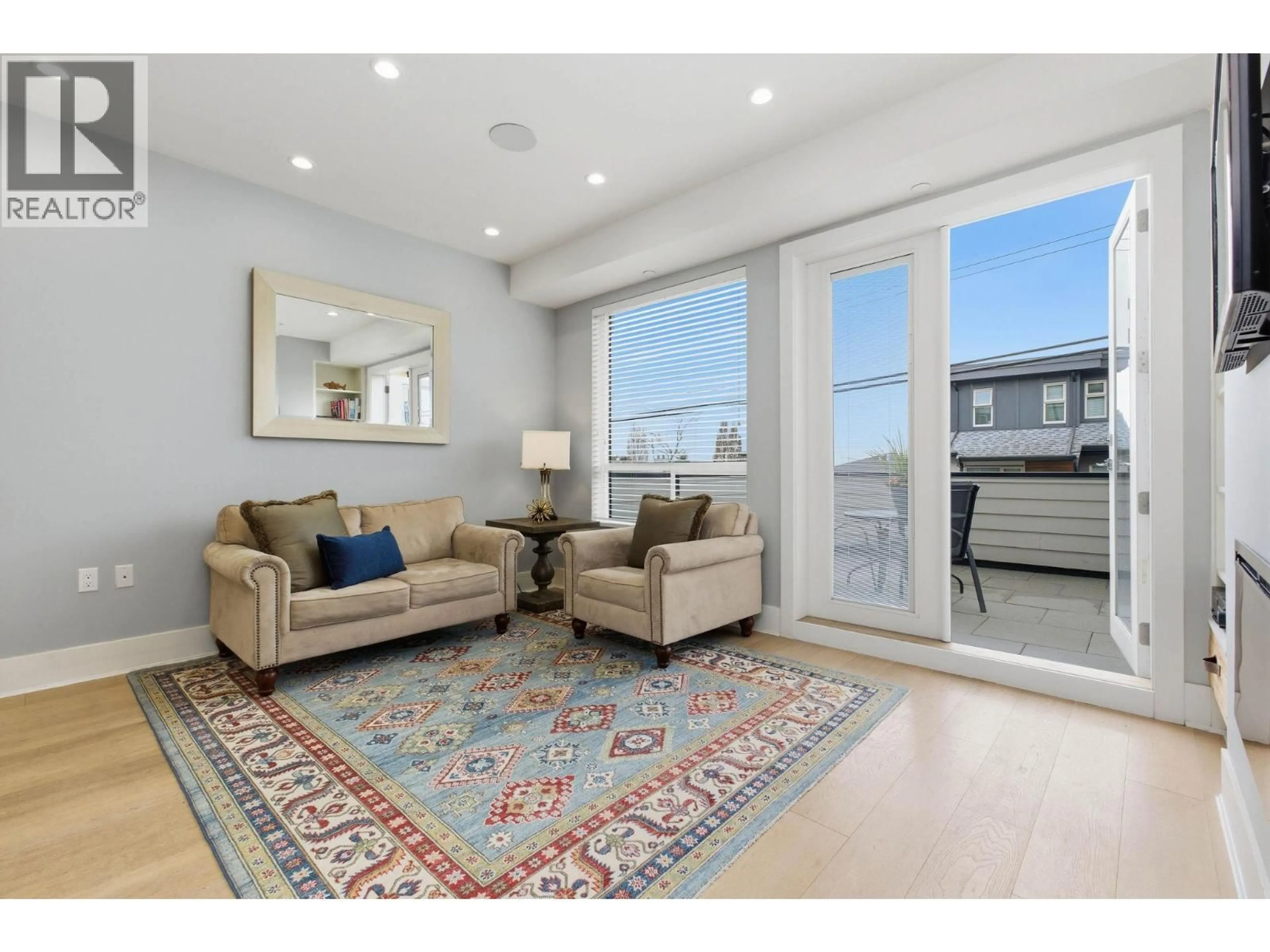 Living room with furniture, unknown for 255 6TH STREET, North Vancouver British Columbia V7L1P4