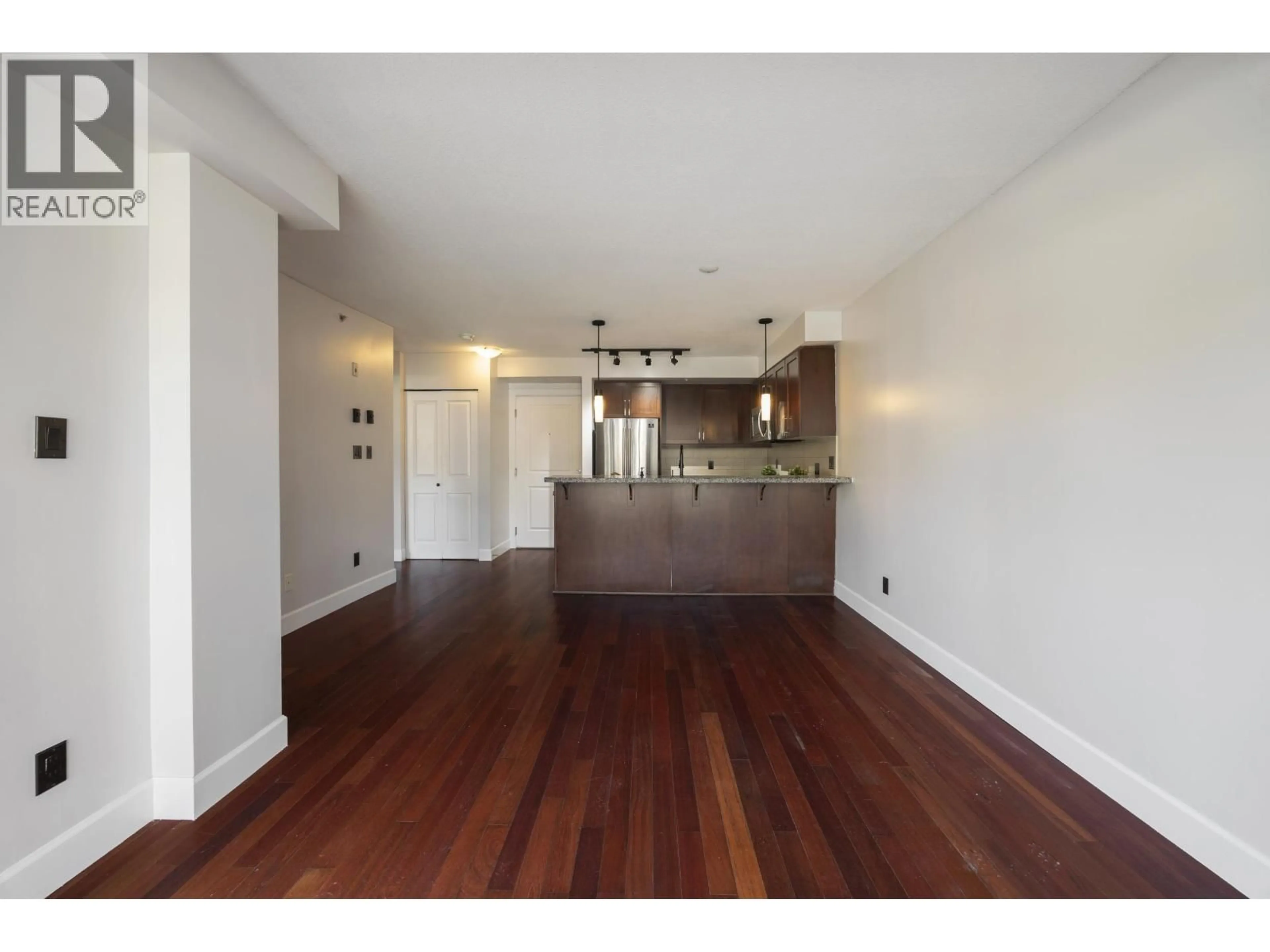 Unknown for 413 - 3811 HASTINGS STREET, Burnaby British Columbia V5C6V2