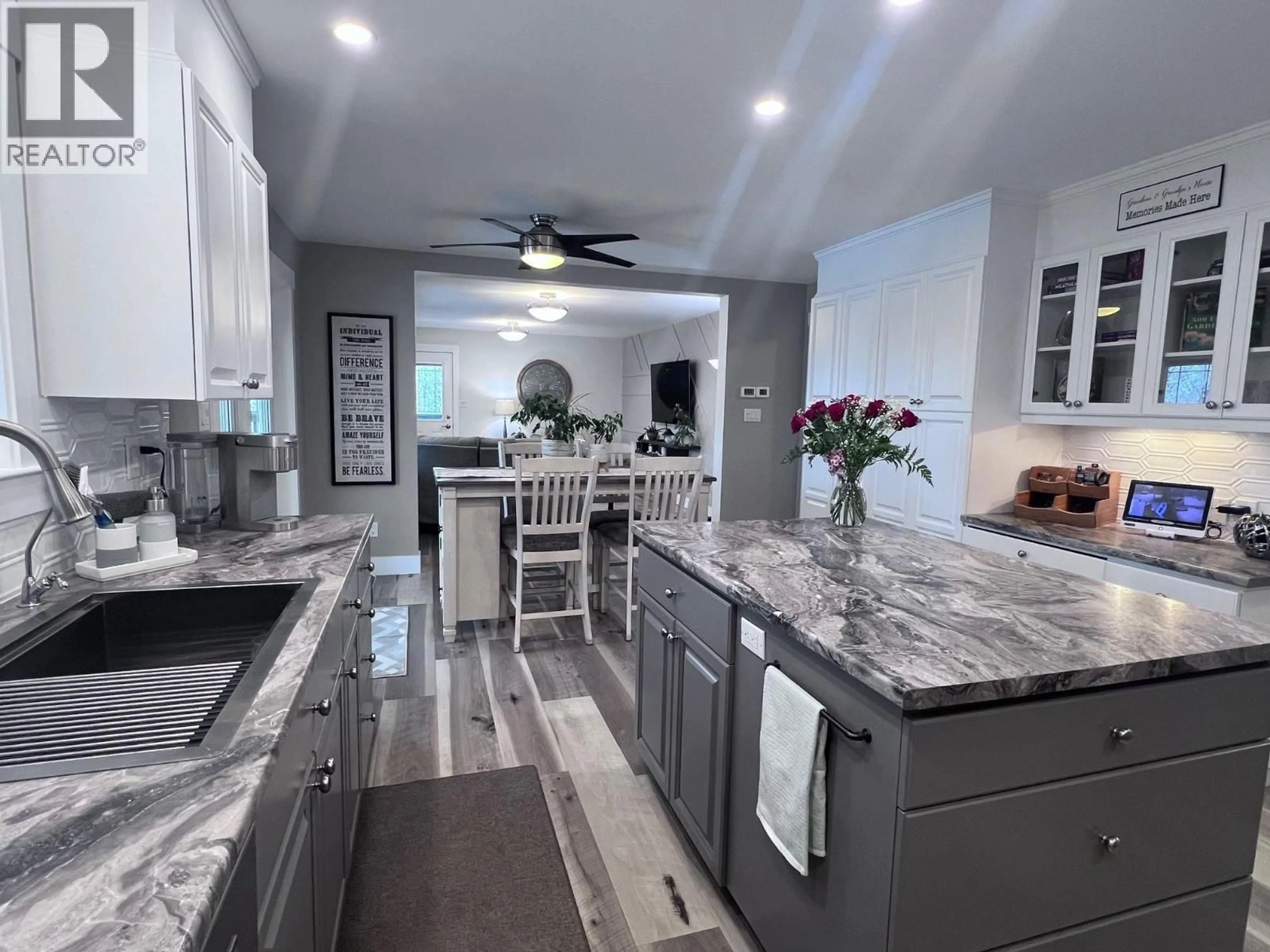 Open concept kitchen, ceramic/tile floor for 1141 HIGHLAND ROAD, Smithers British Columbia V0J2N6