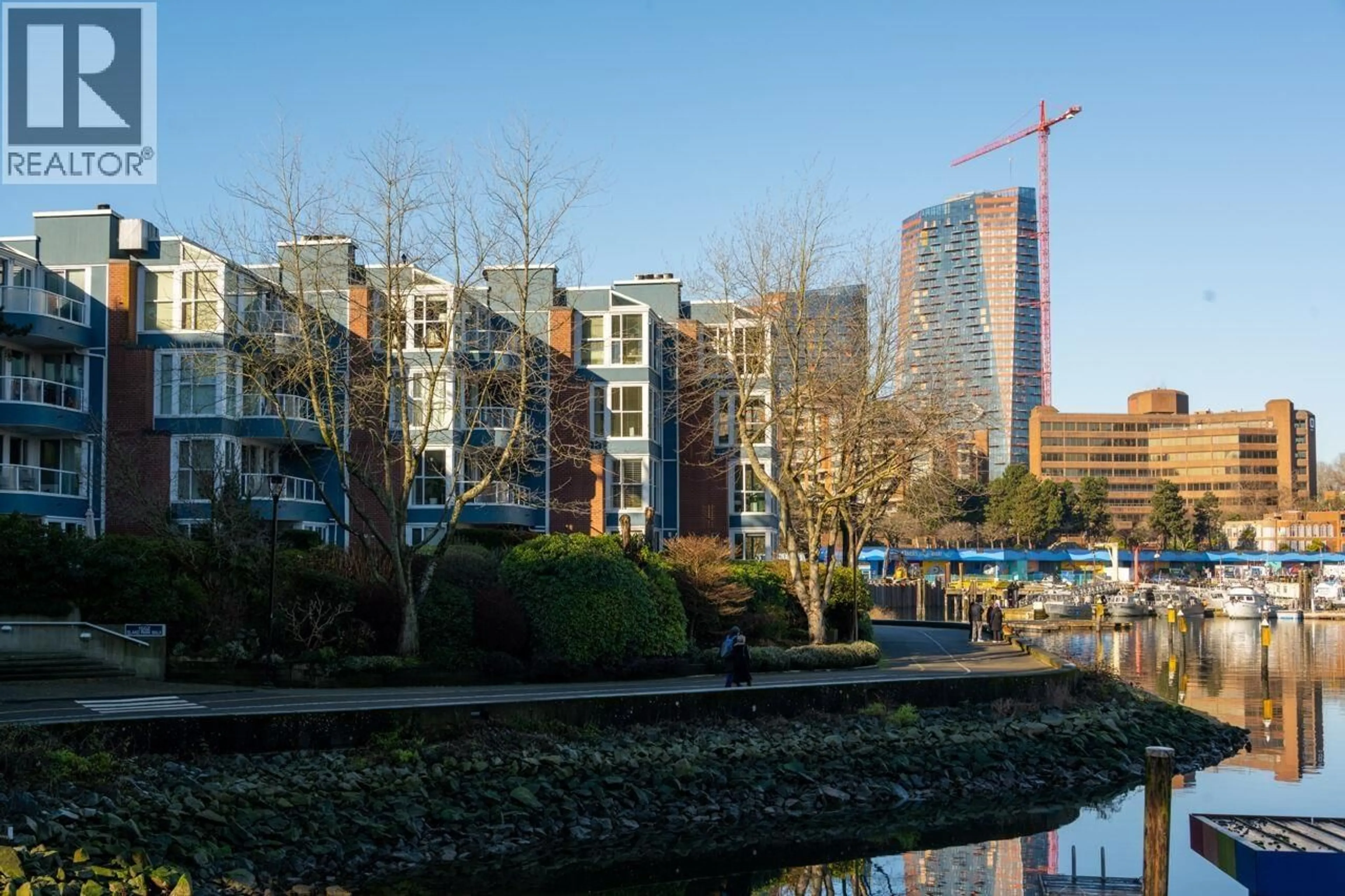 Blurry image for 302 - 1502 ISLAND PARK WALK, Vancouver British Columbia V6H3Z8