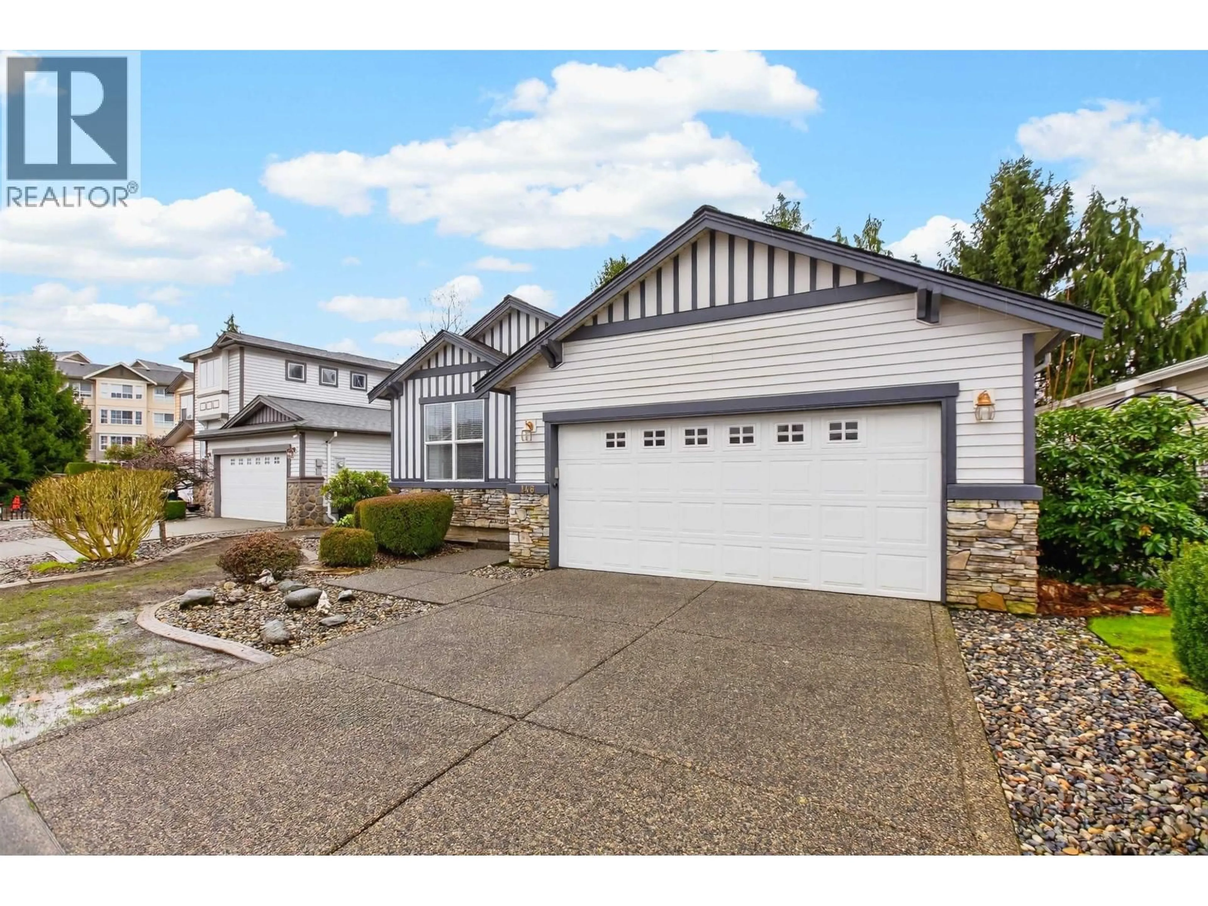 Home with vinyl exterior material, street for 148 - 19639 MEADOW GARDENS WAY, Pitt Meadows British Columbia V3Y2T5
