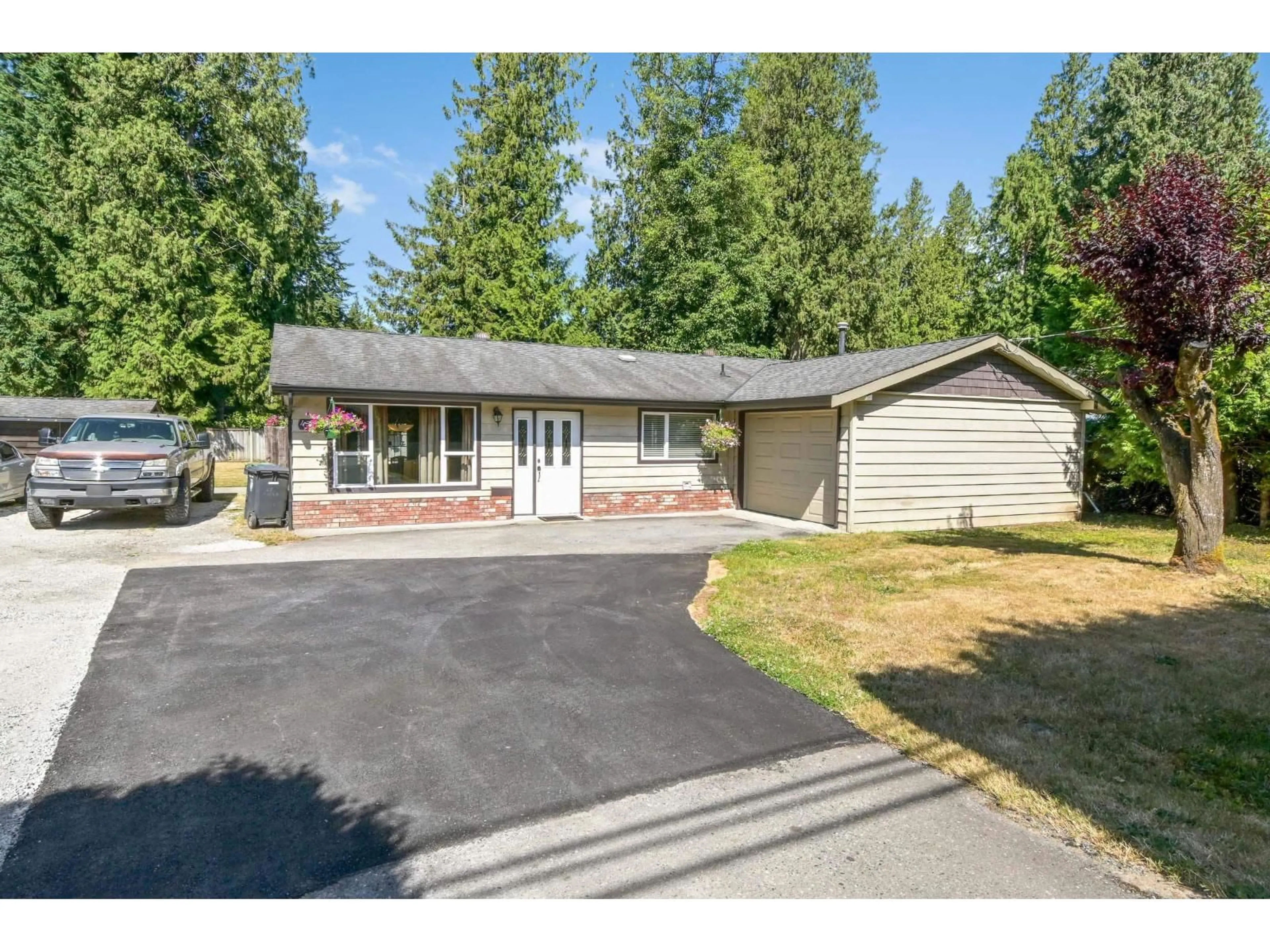 Unknown for 4323 200 STREET, Langley British Columbia V3A1L2