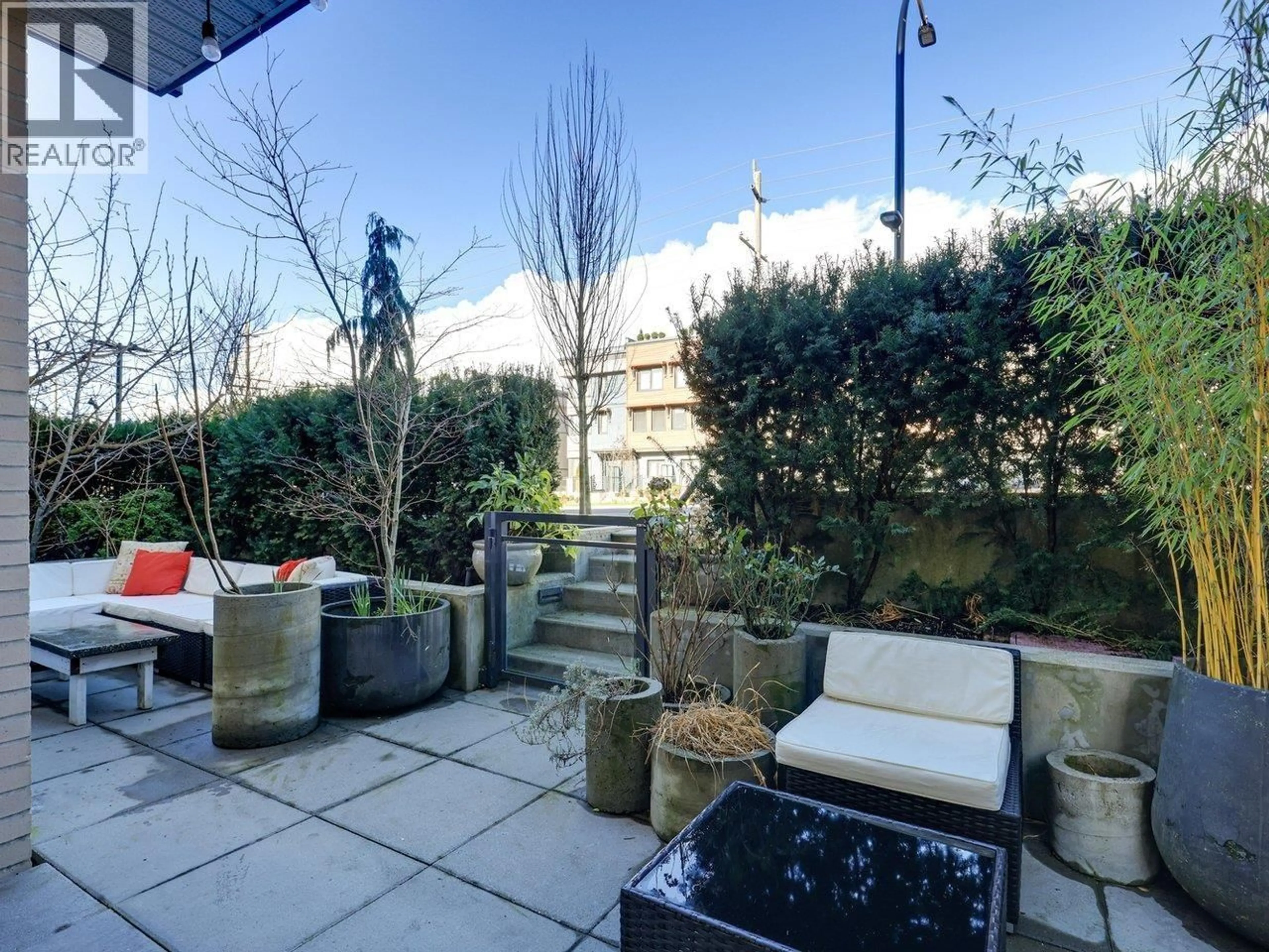 Patio, street for 106 - 625 3RD STREET, North Vancouver British Columbia V7L1G6