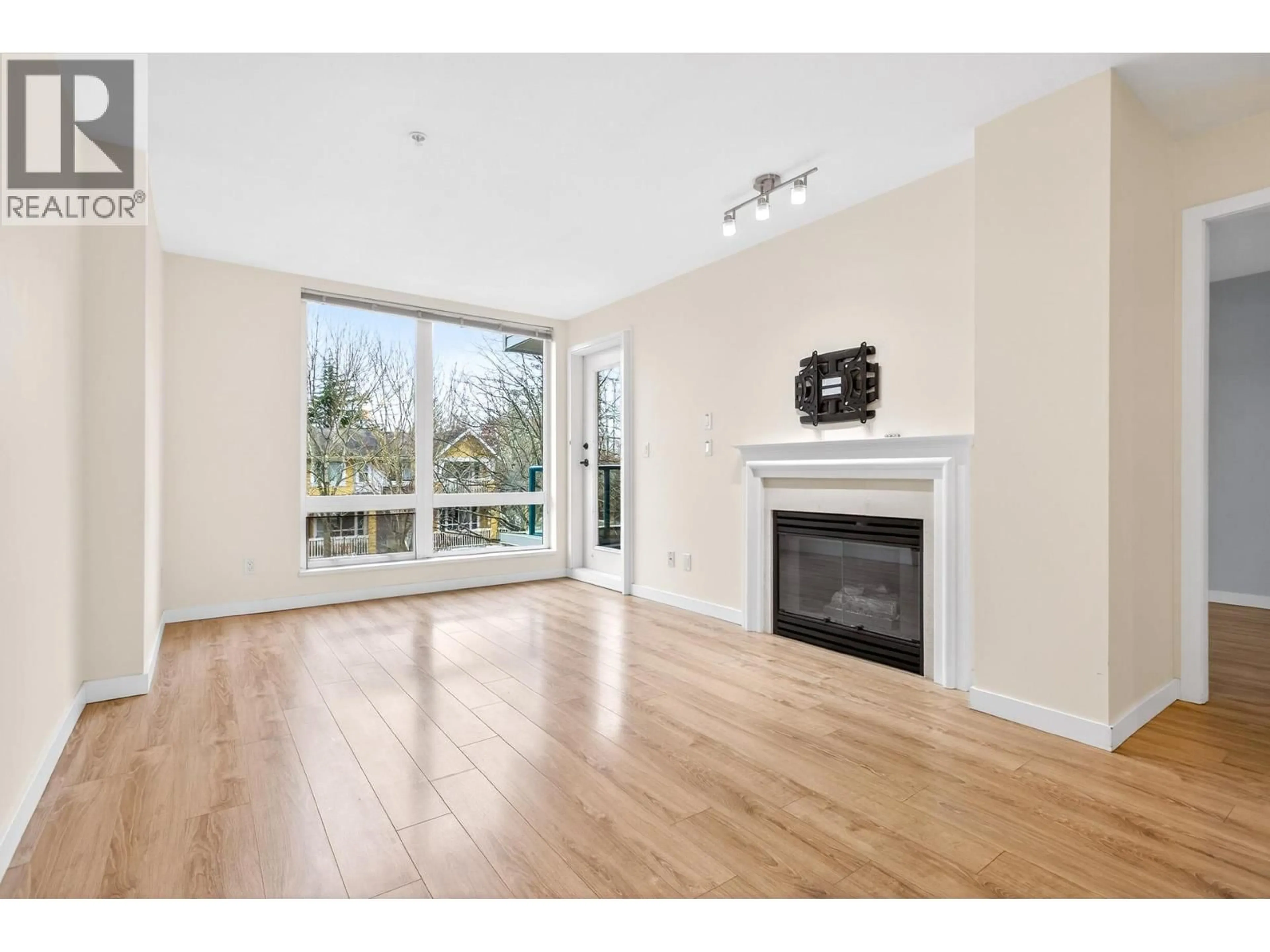 A pic of a room for 216 - 5800 ANDREWS ROAD, Richmond British Columbia V7E6M2