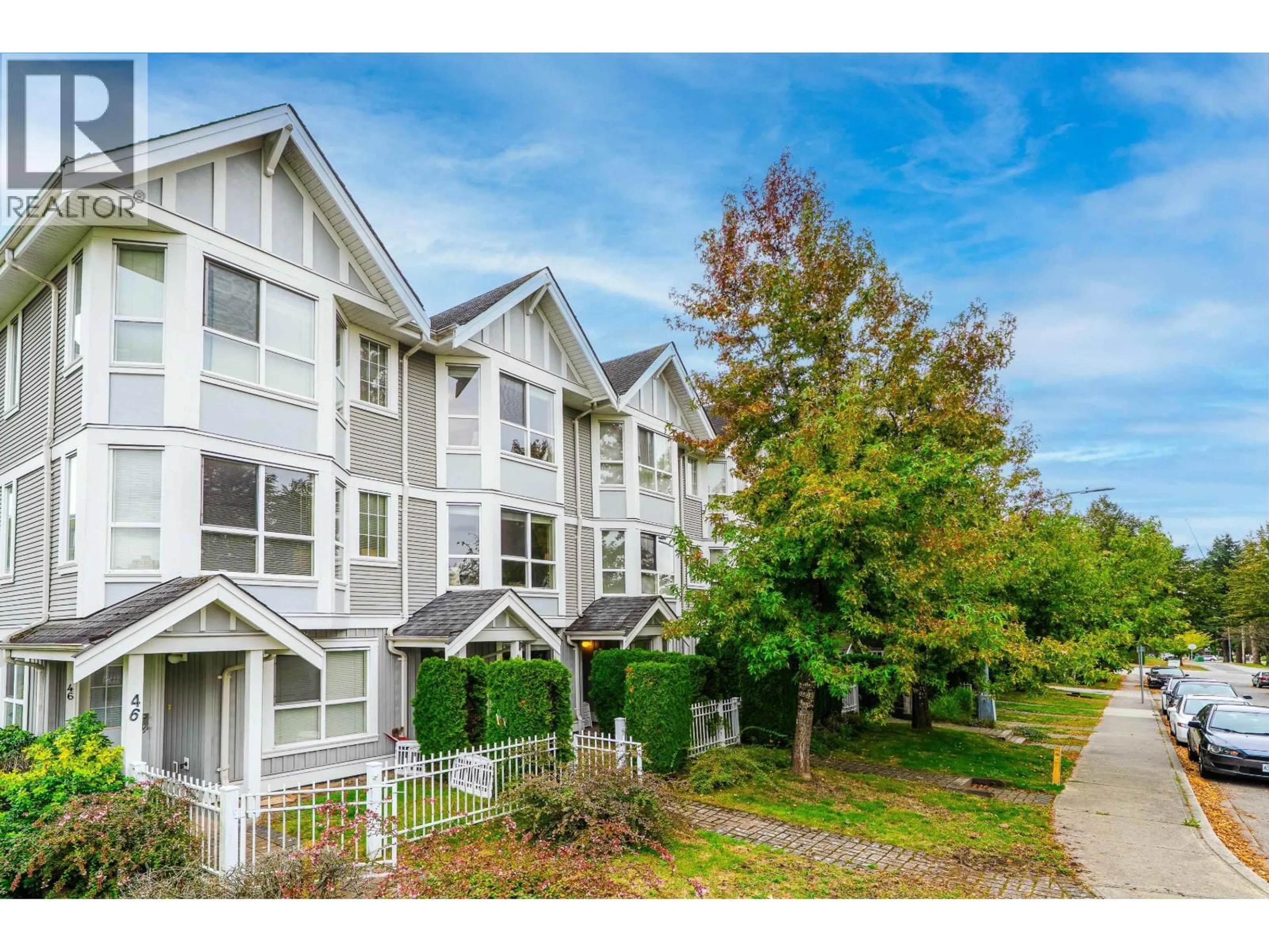 A pic from outside/outdoor area/front of a property/back of a property/a pic from drone, mountain view for 45 - 7370 STRIDE AVENUE, Burnaby British Columbia V3N5E6