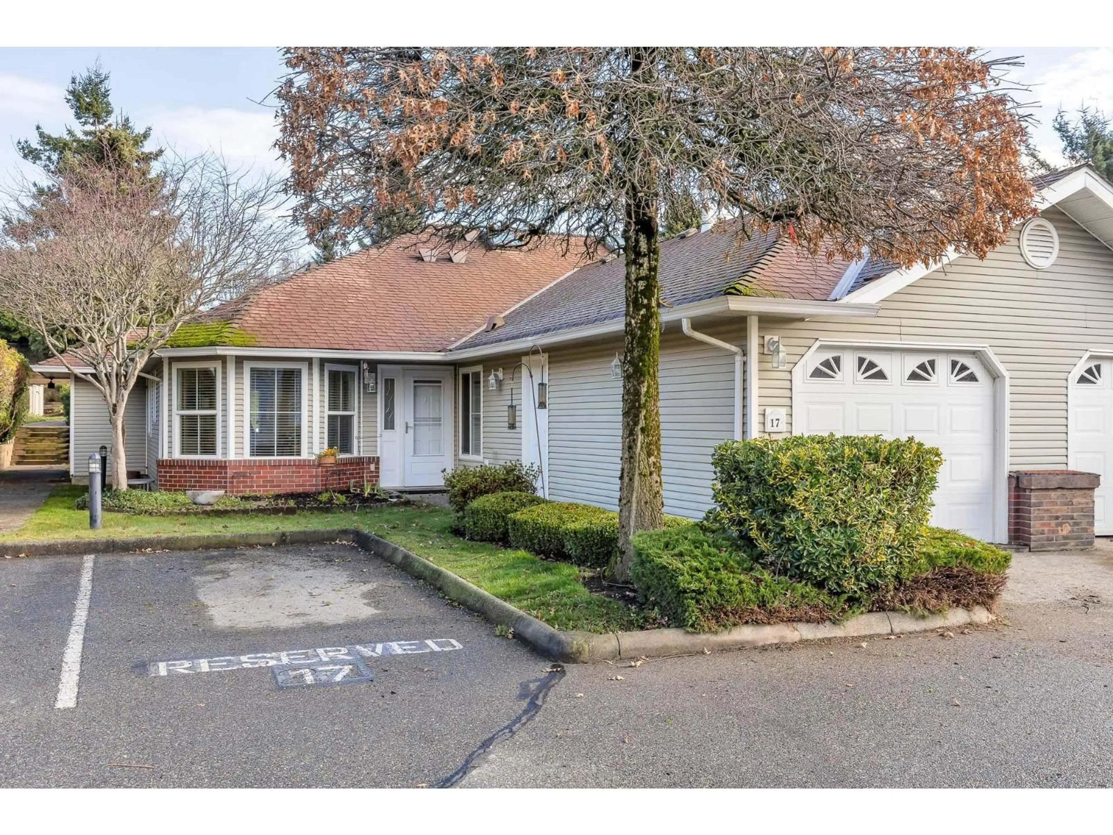 Unknown for 17 - 2006 WINFIELD DRIVE, Abbotsford British Columbia V3G1K4