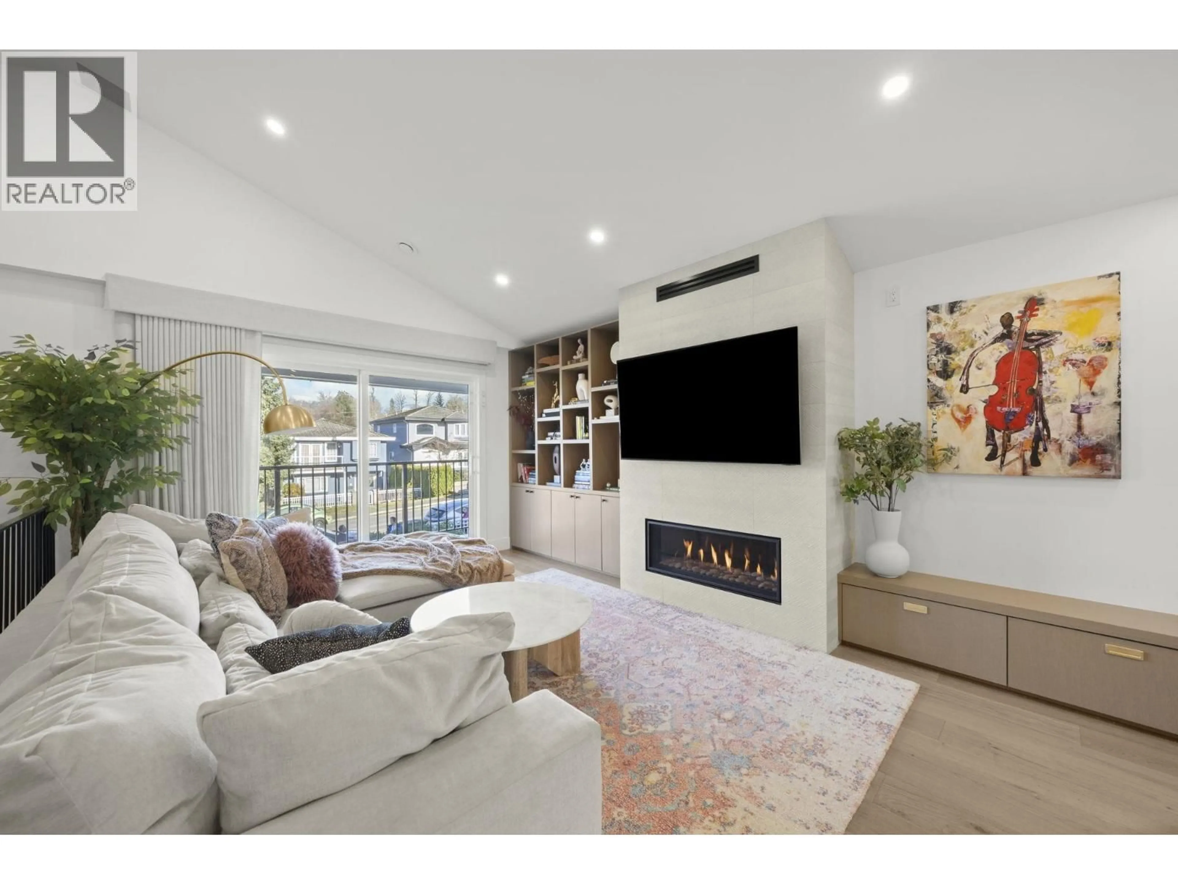 Living room with furniture, unknown for 4740 ALBERT STREET, Burnaby British Columbia V5C2G9