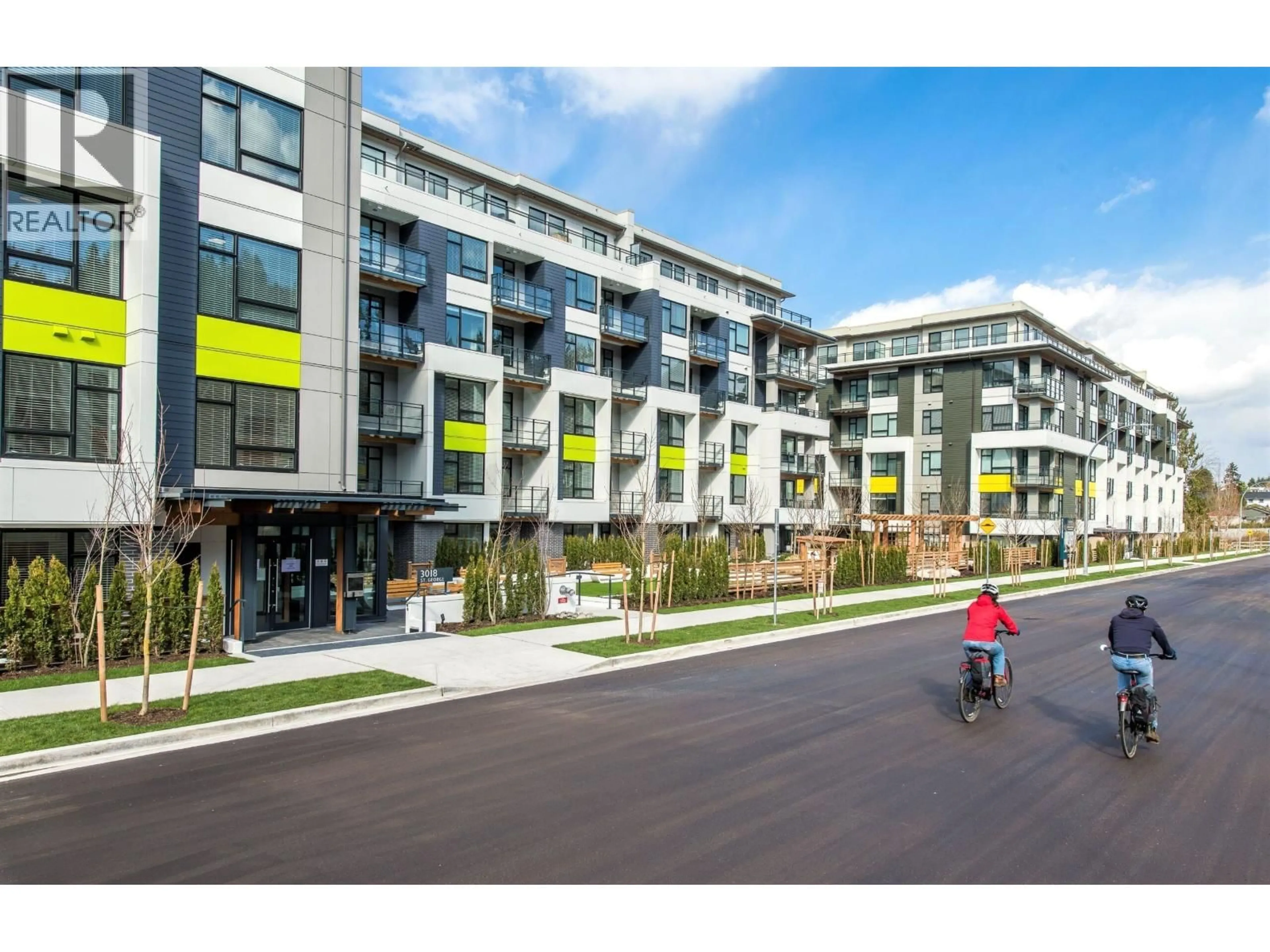 Unknown for 213 - 3018 ST GEORGE STREET, Port Moody British Columbia V3H0L4