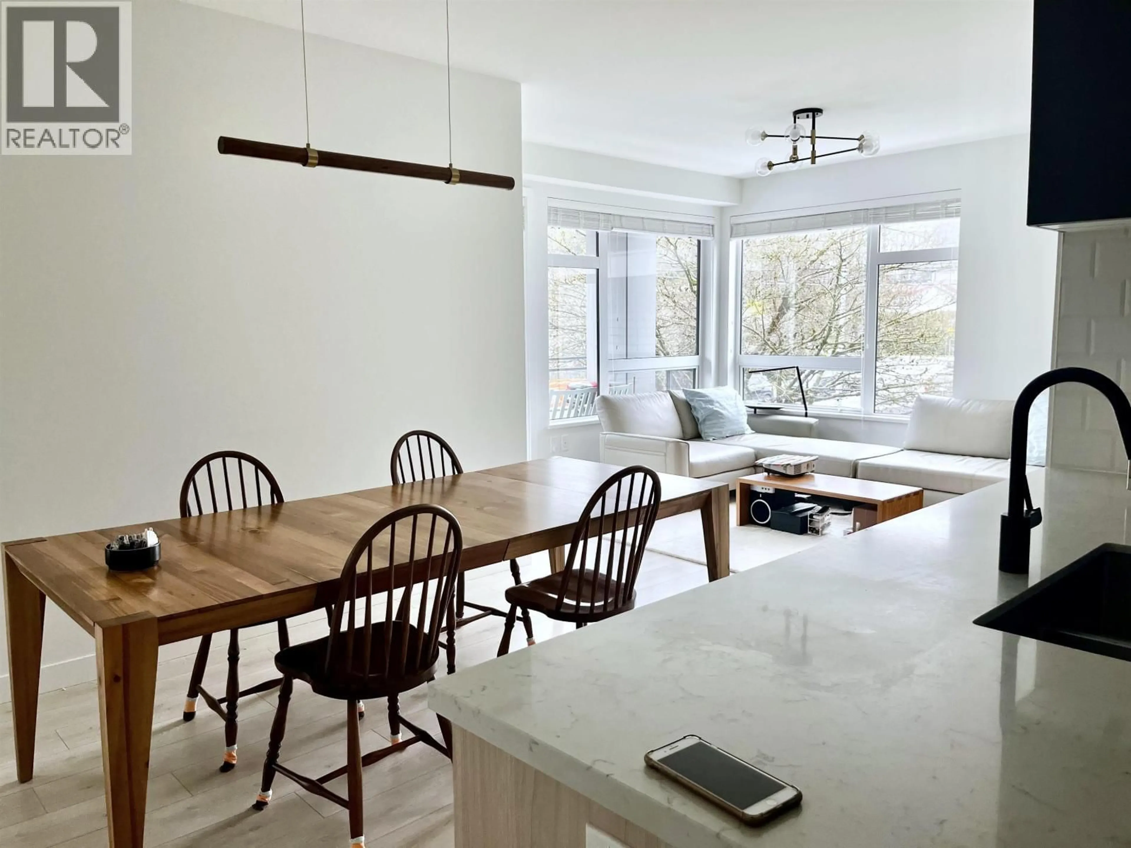 Open concept kitchen, unknown for 213 - 3018 ST GEORGE STREET, Port Moody British Columbia V3H0L4