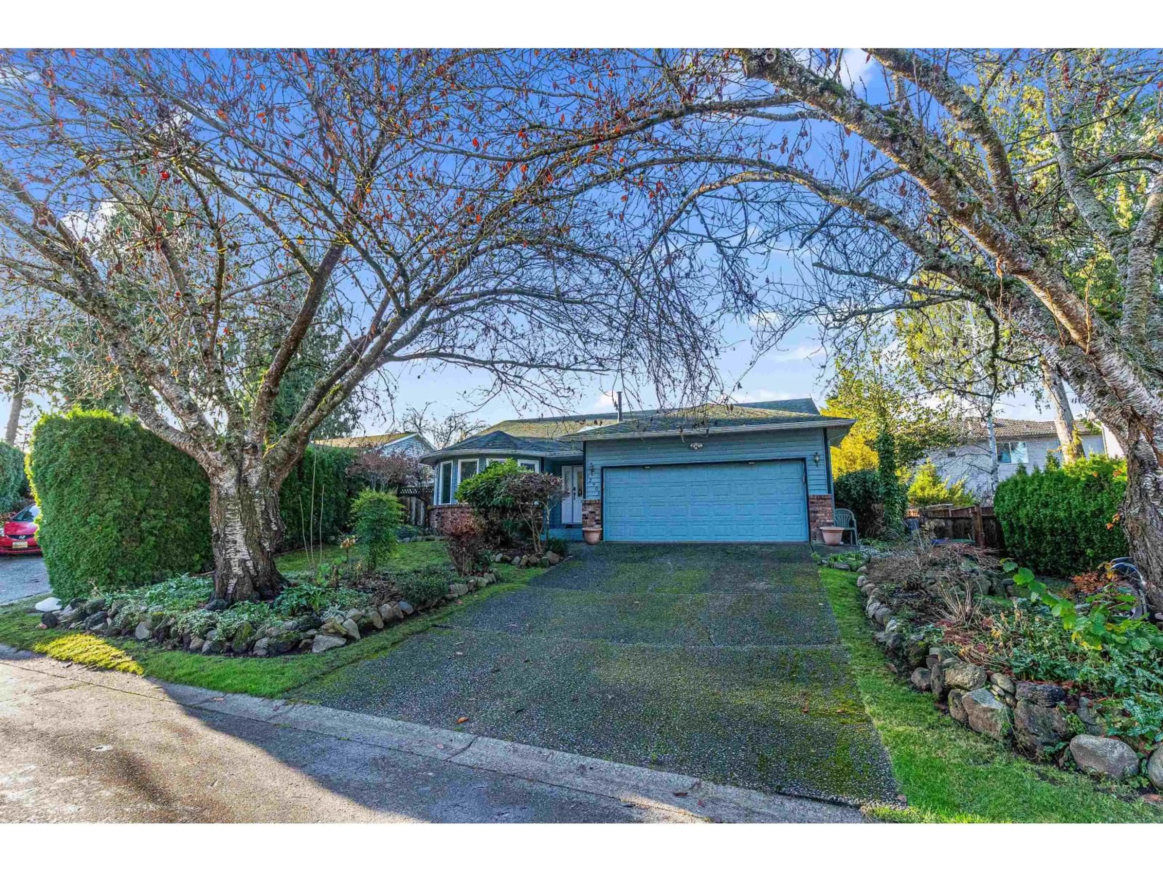 A pic from outside/outdoor area/front of a property/back of a property/a pic from drone, street for 12905 65 AVENUE, Surrey British Columbia V3W9H4