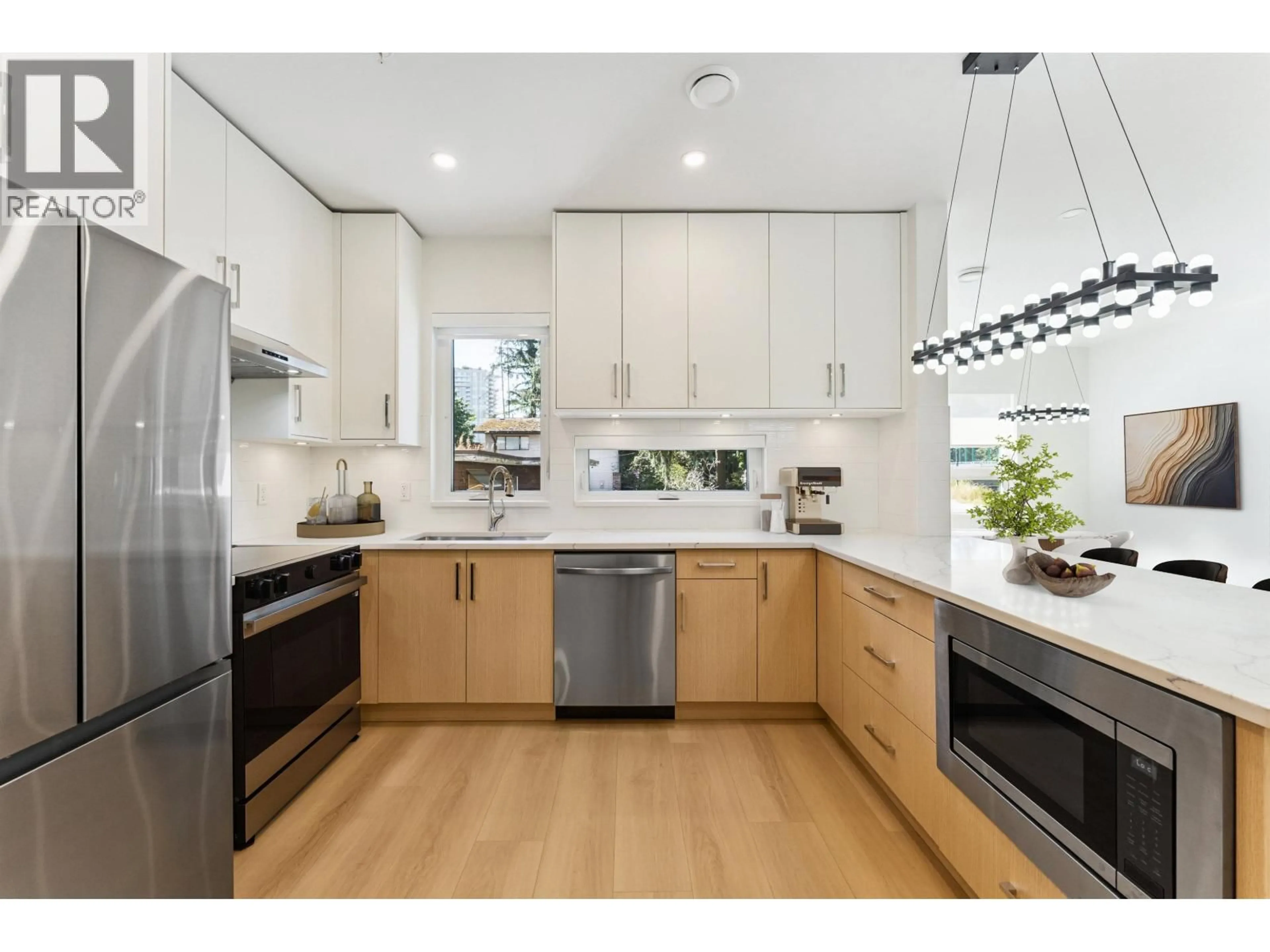 Unknown for 844 ST. DENIS AVENUE, North Vancouver British Columbia V7J2G4