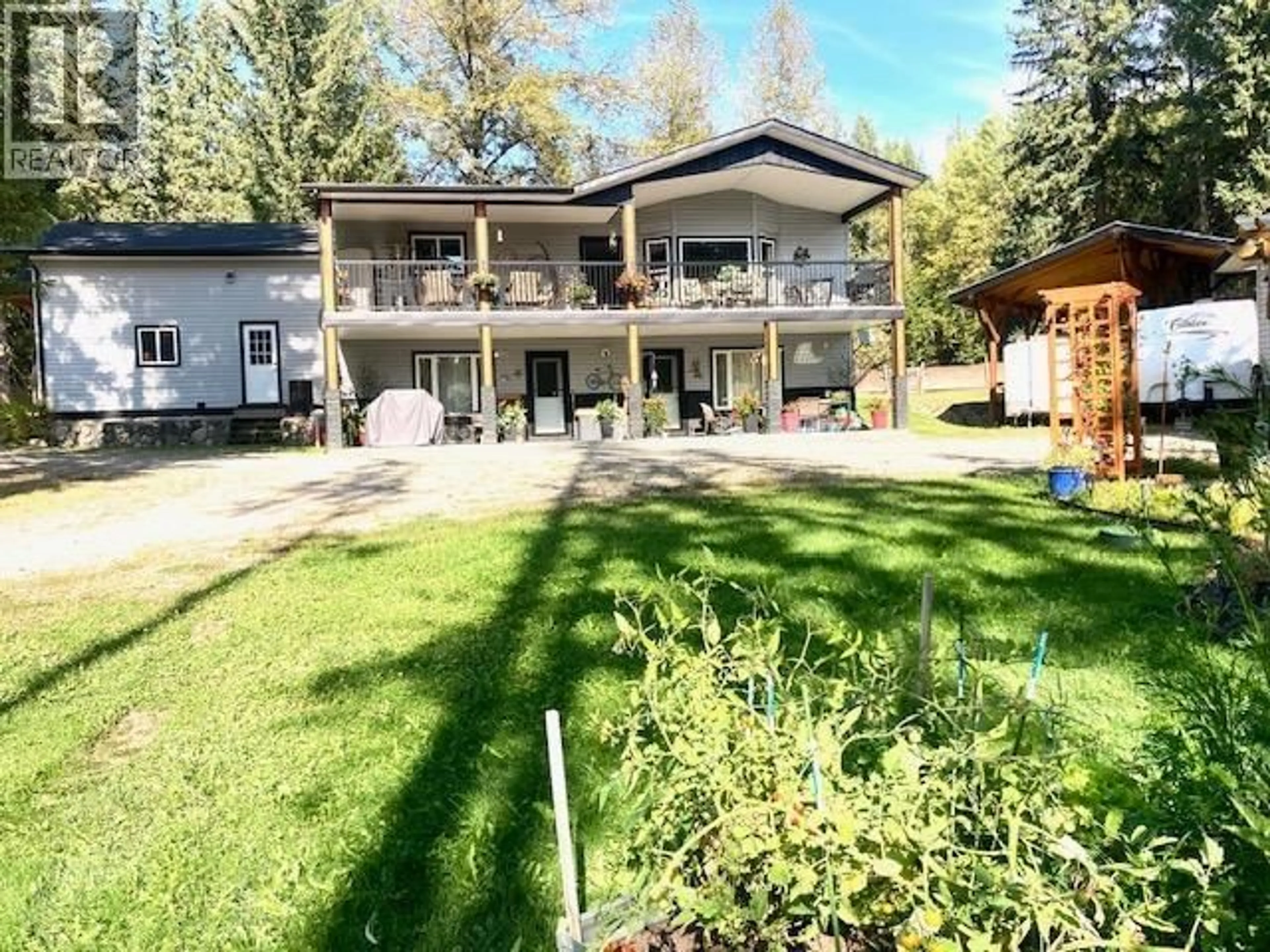 A pic from outside/outdoor area/front of a property/back of a property/a pic from drone, unknown for 3479 LOLOFF ROAD, Quesnel British Columbia V2J6E5
