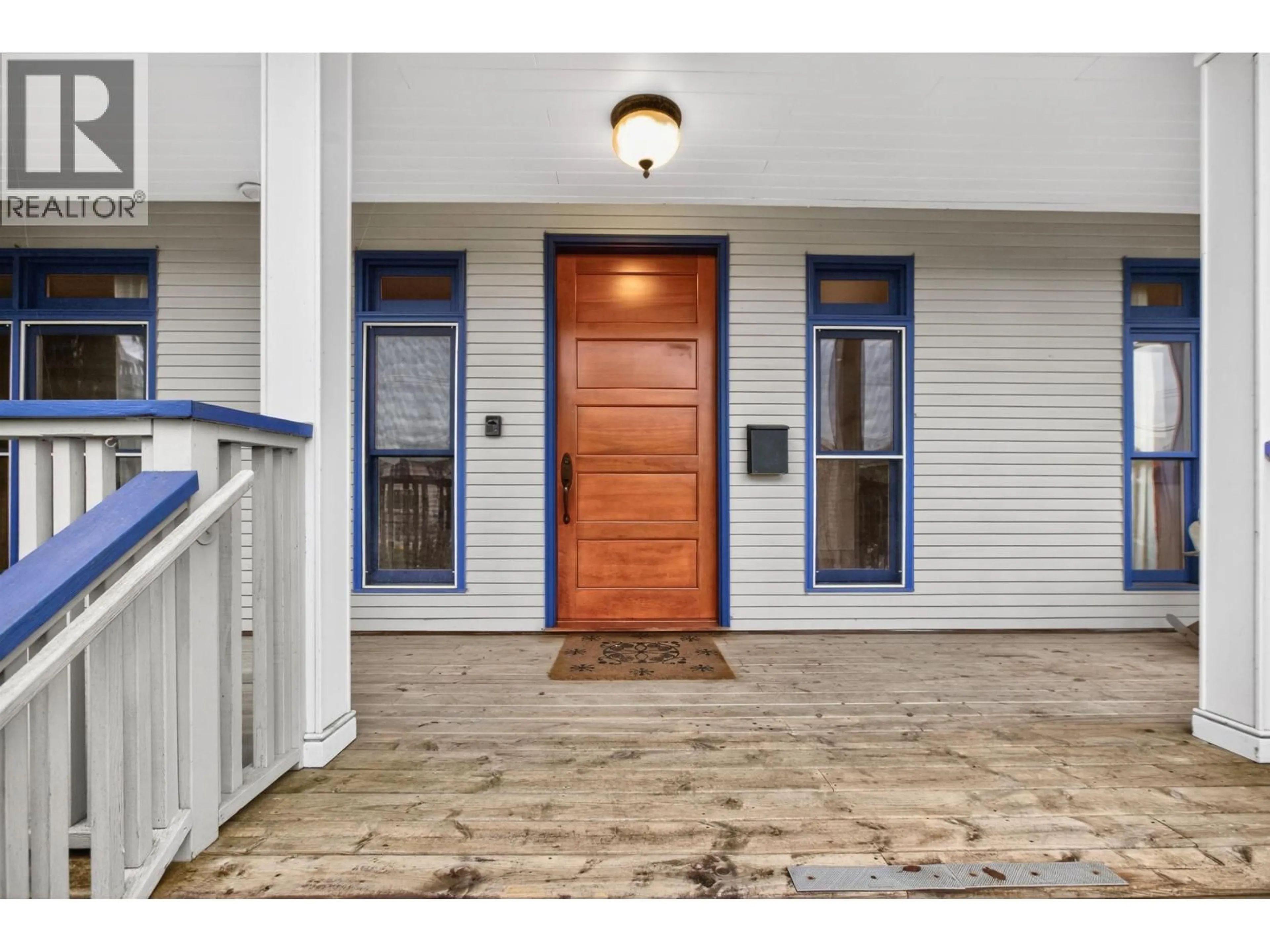Indoor entryway for 11520 BLUNDELL ROAD, Richmond British Columbia V6Y1L3