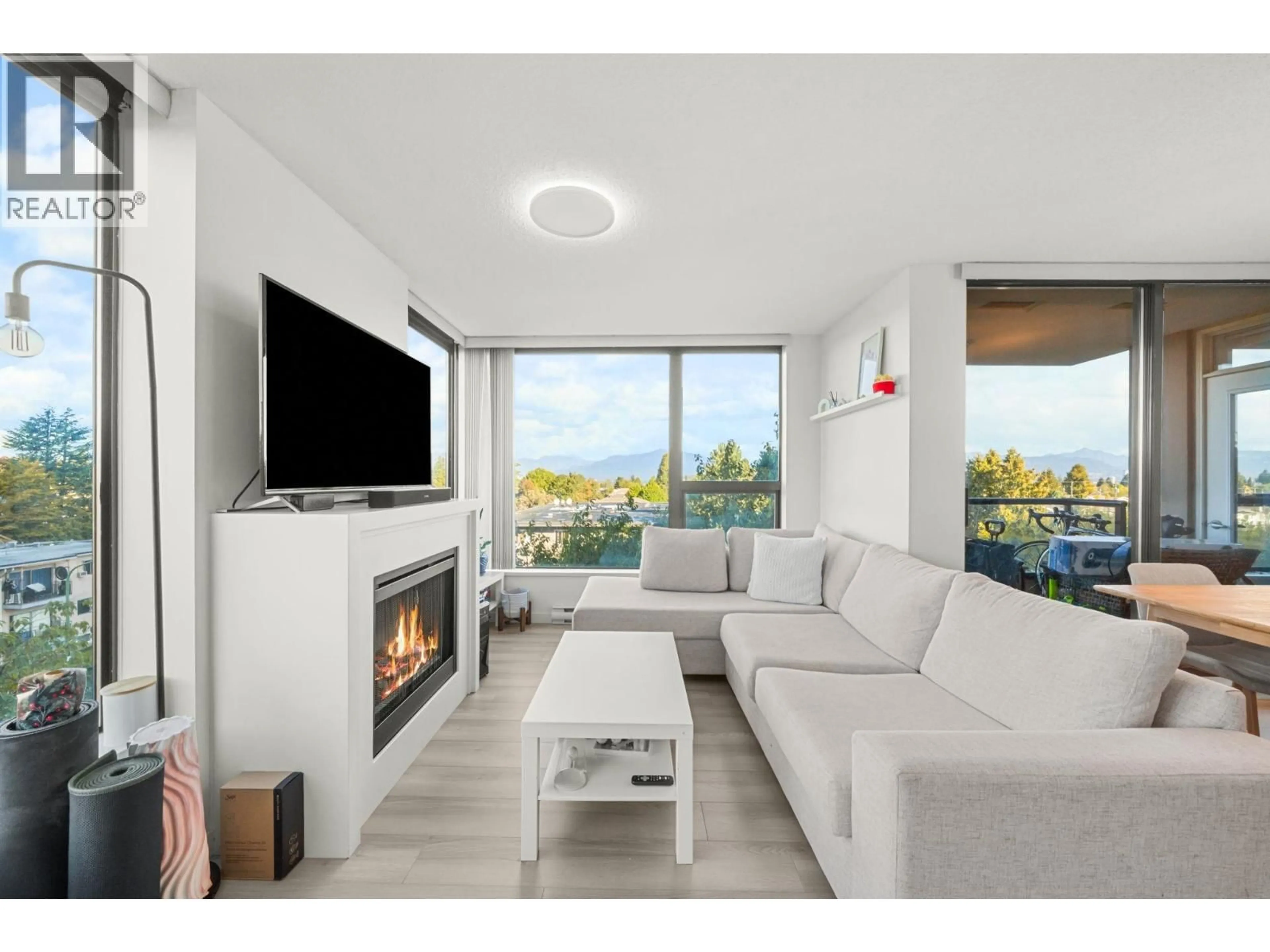 Living room with furniture, unknown for 503 - 7108 COLLIER STREET, Burnaby British Columbia V5E0A1