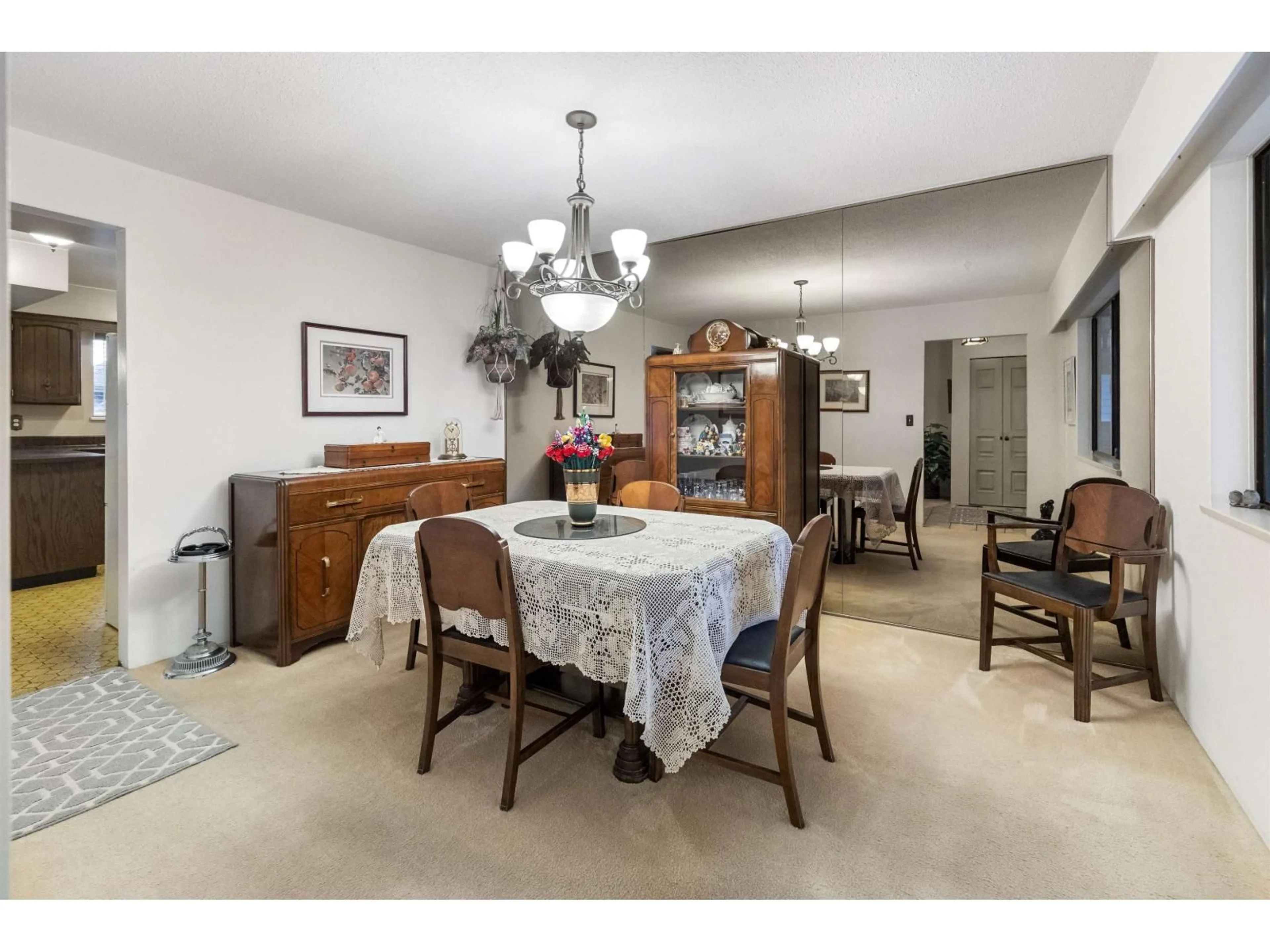 Dining room, unknown for 13474 15 AVENUE, Surrey British Columbia V4A1L2