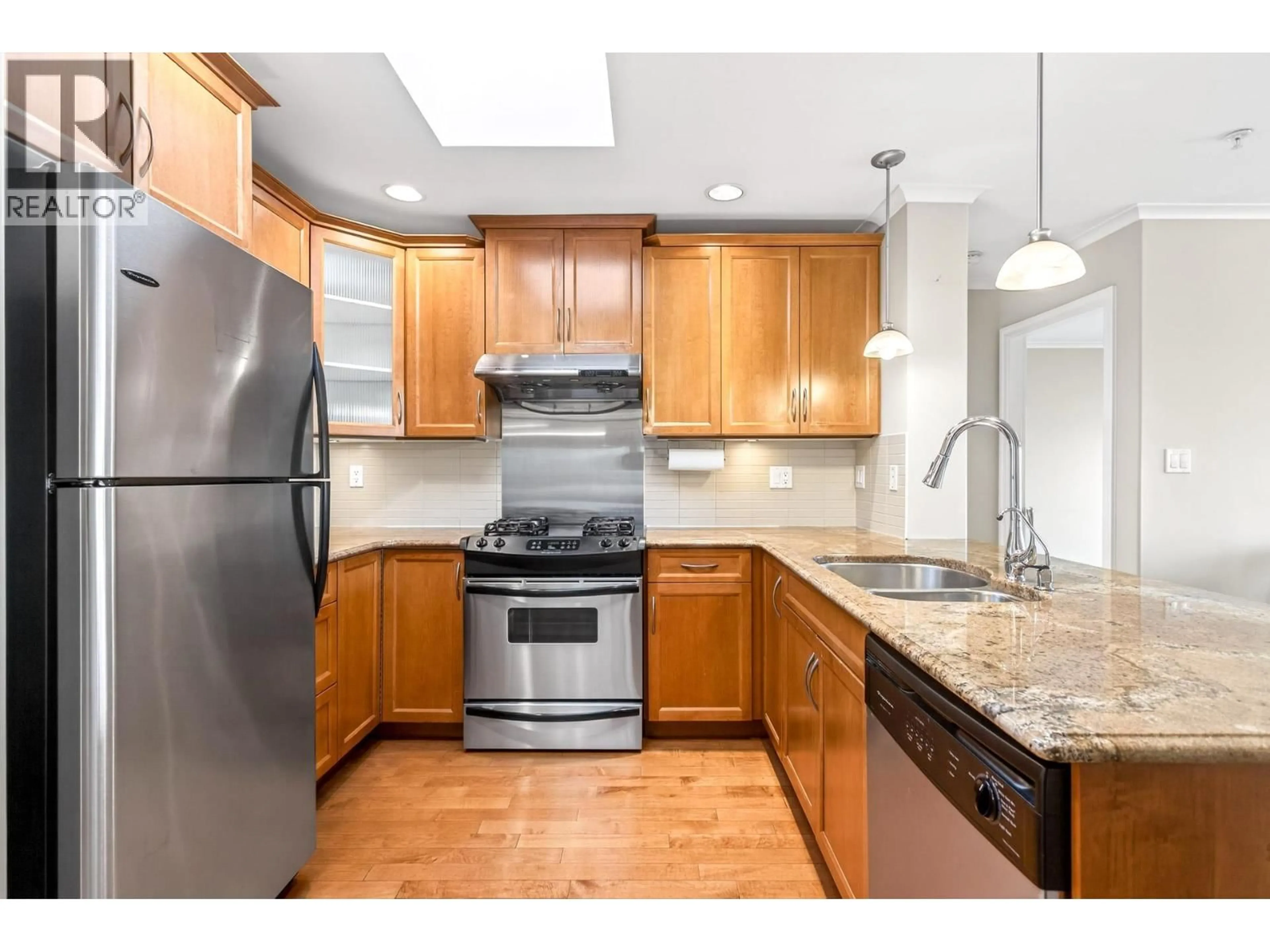Open concept kitchen, unknown for 406 - 2103 45TH AVENUE, Vancouver British Columbia V6M2J2