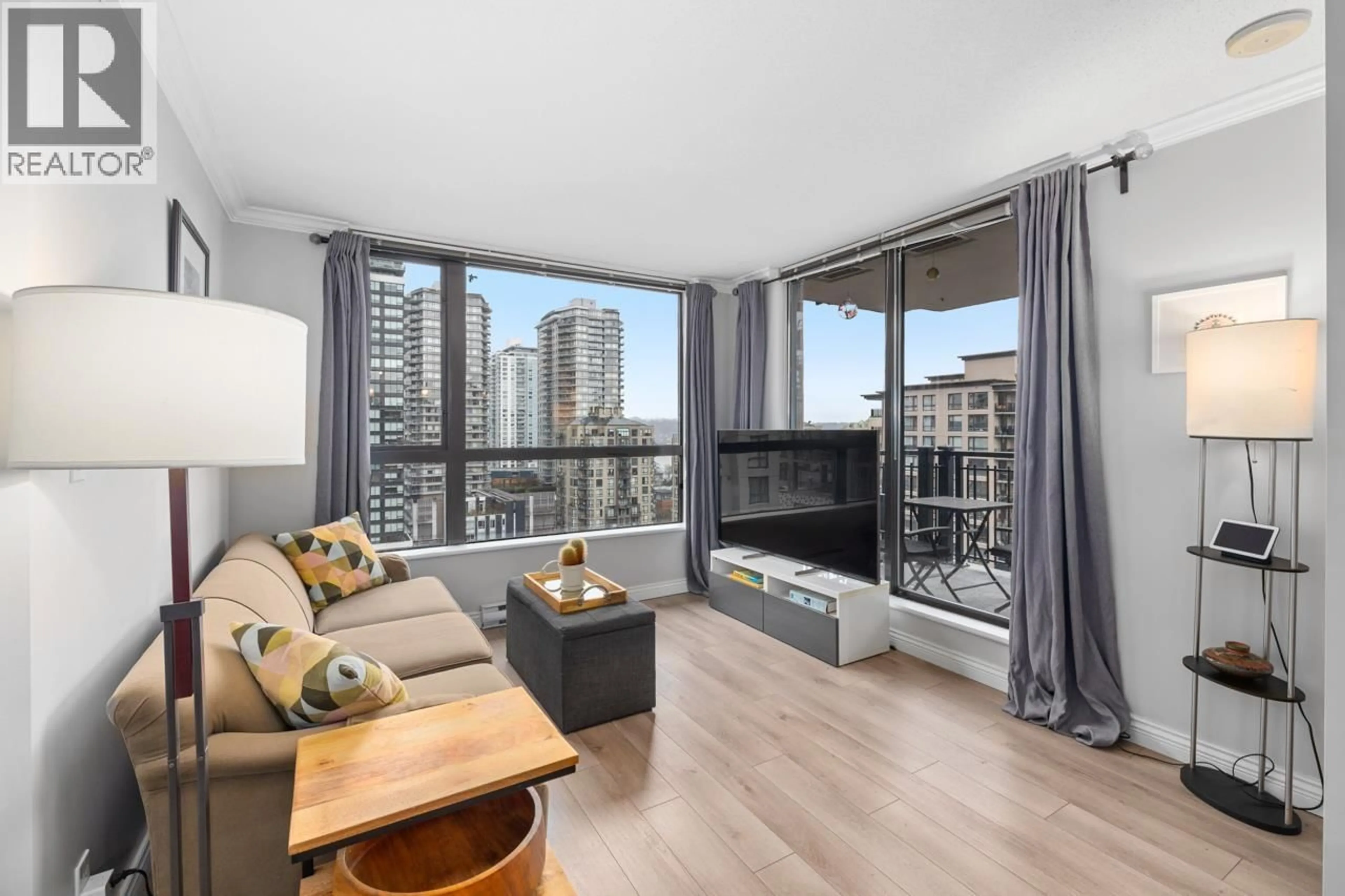 Living room with furniture, unknown for 604 - 814 ROYAL AVENUE, New Westminster British Columbia V3M1J9