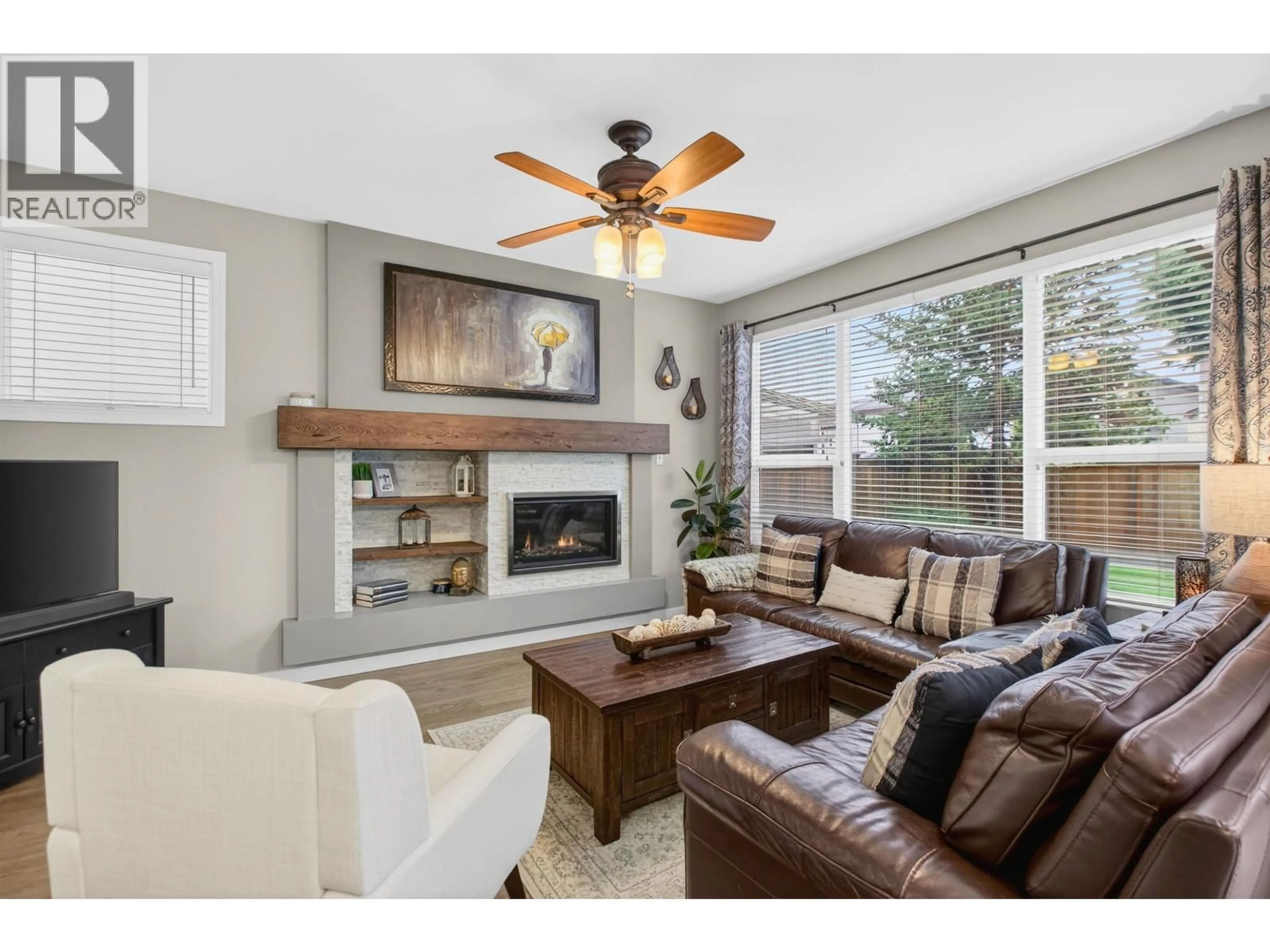 Living room with furniture, unknown for 24387 101A AVENUE, Maple Ridge British Columbia V2W1W6