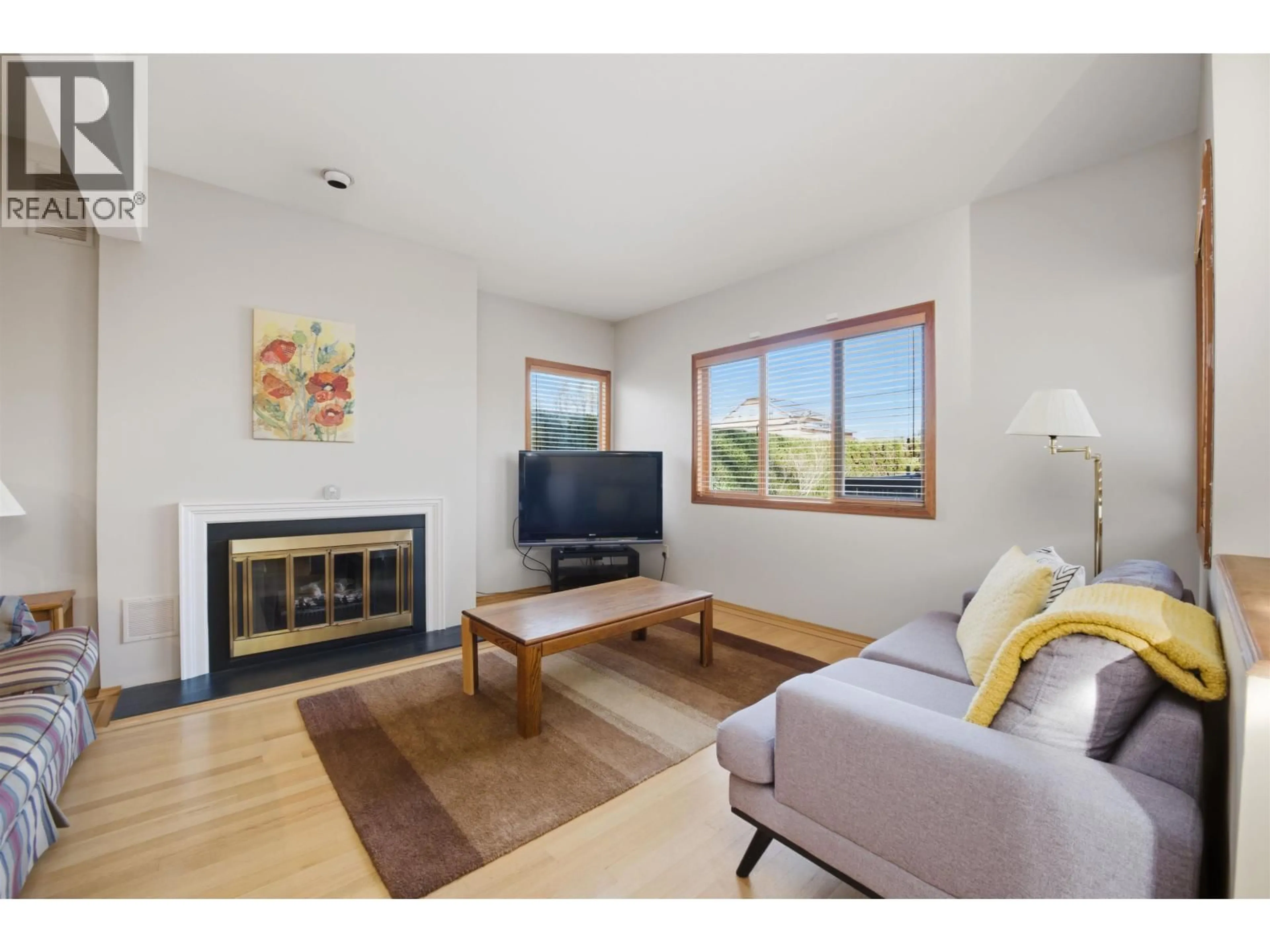 Living room with furniture, unknown for 2865 30TH AVENUE, Vancouver British Columbia V6L1Z1