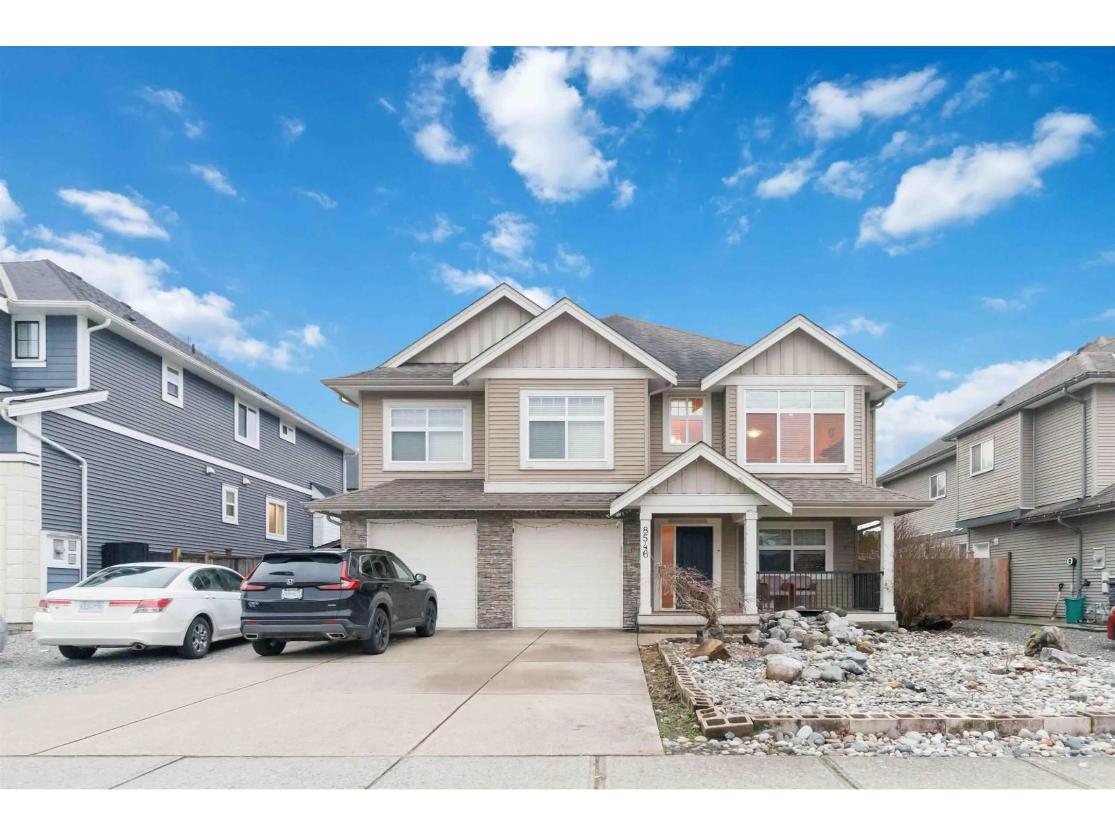 Home with vinyl exterior material, street for 8546 ALEXANDRA STREET, Mission British Columbia V4S1A2