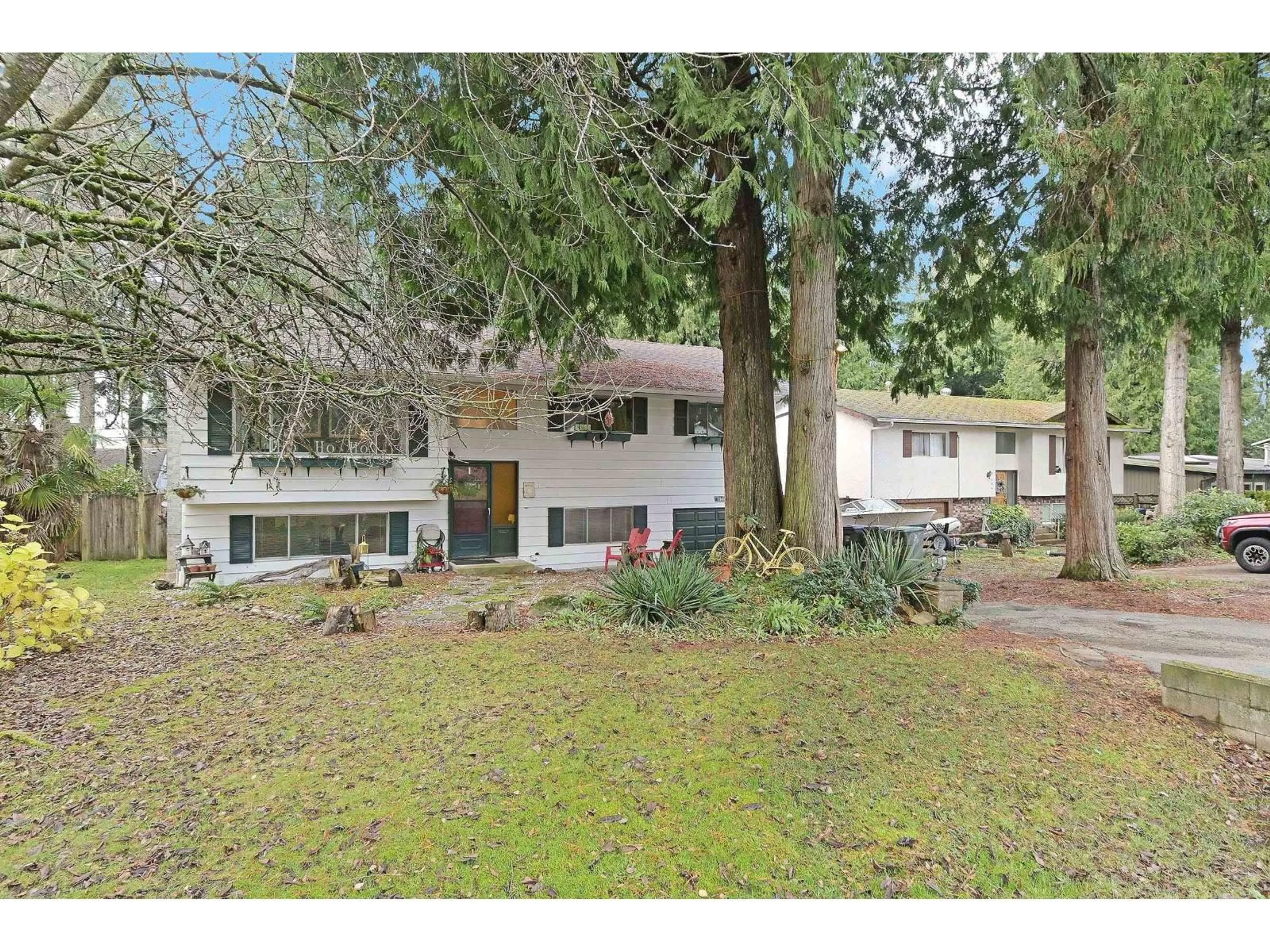 A pic from outside/outdoor area/front of a property/back of a property/a pic from drone, street for 1941 127A STREET, Surrey British Columbia V4A3S8