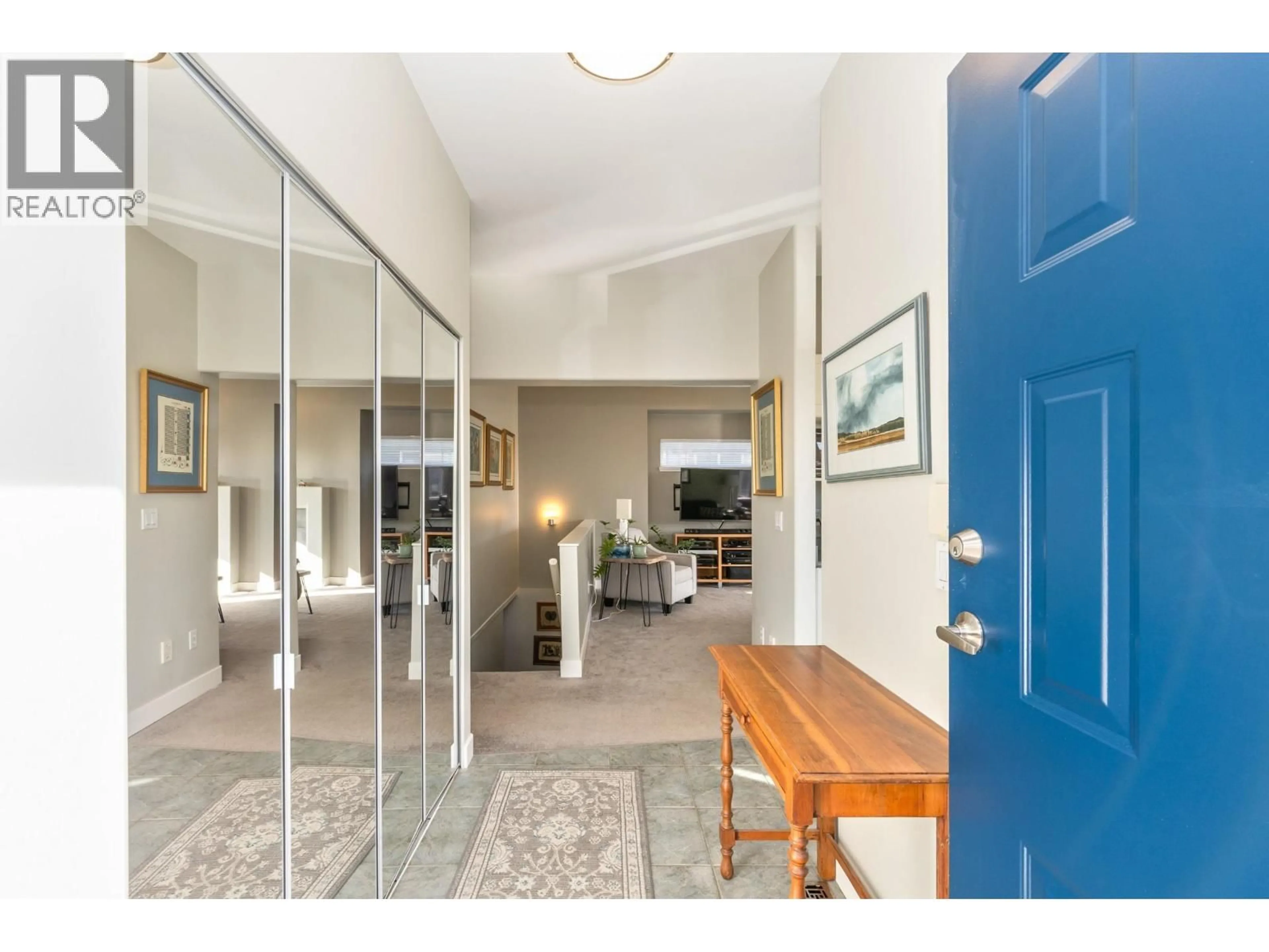 Indoor entryway for 127 EVERGREEN CRESCENT, Anmore British Columbia V3H5B4