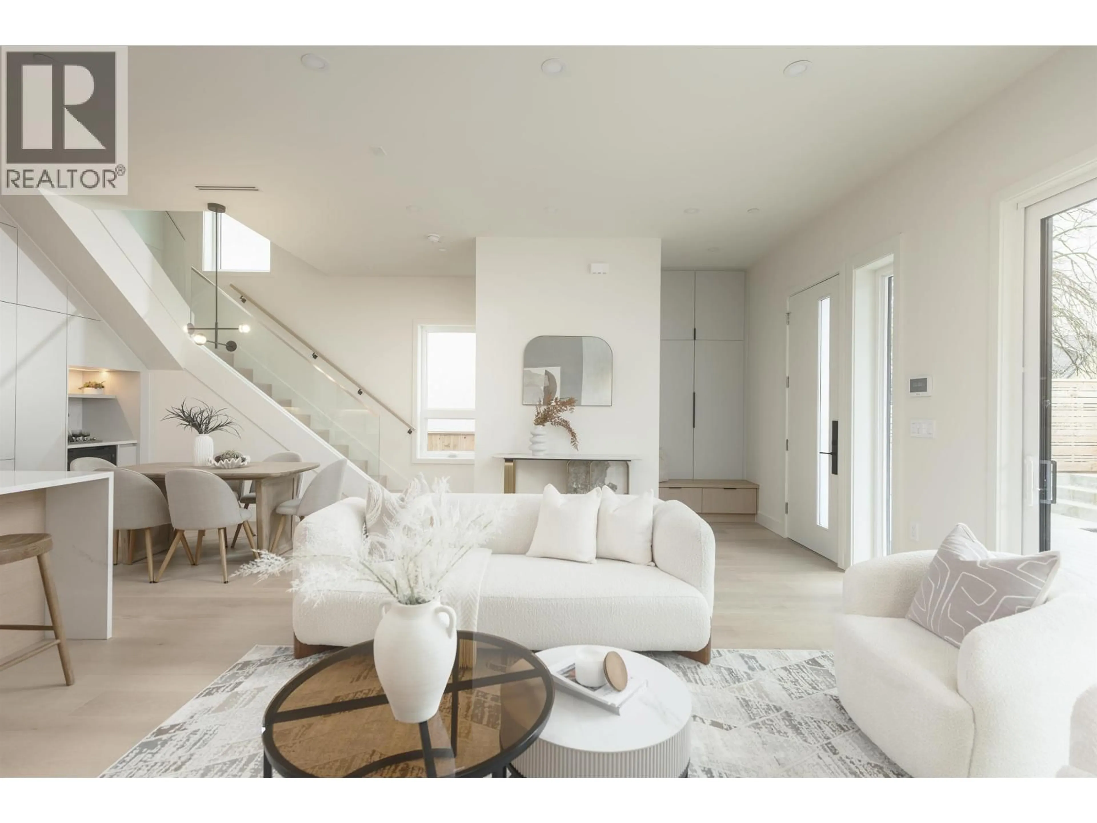 Living room with furniture, unknown for 1 - 735 10TH AVENUE, Vancouver British Columbia V5T2A8