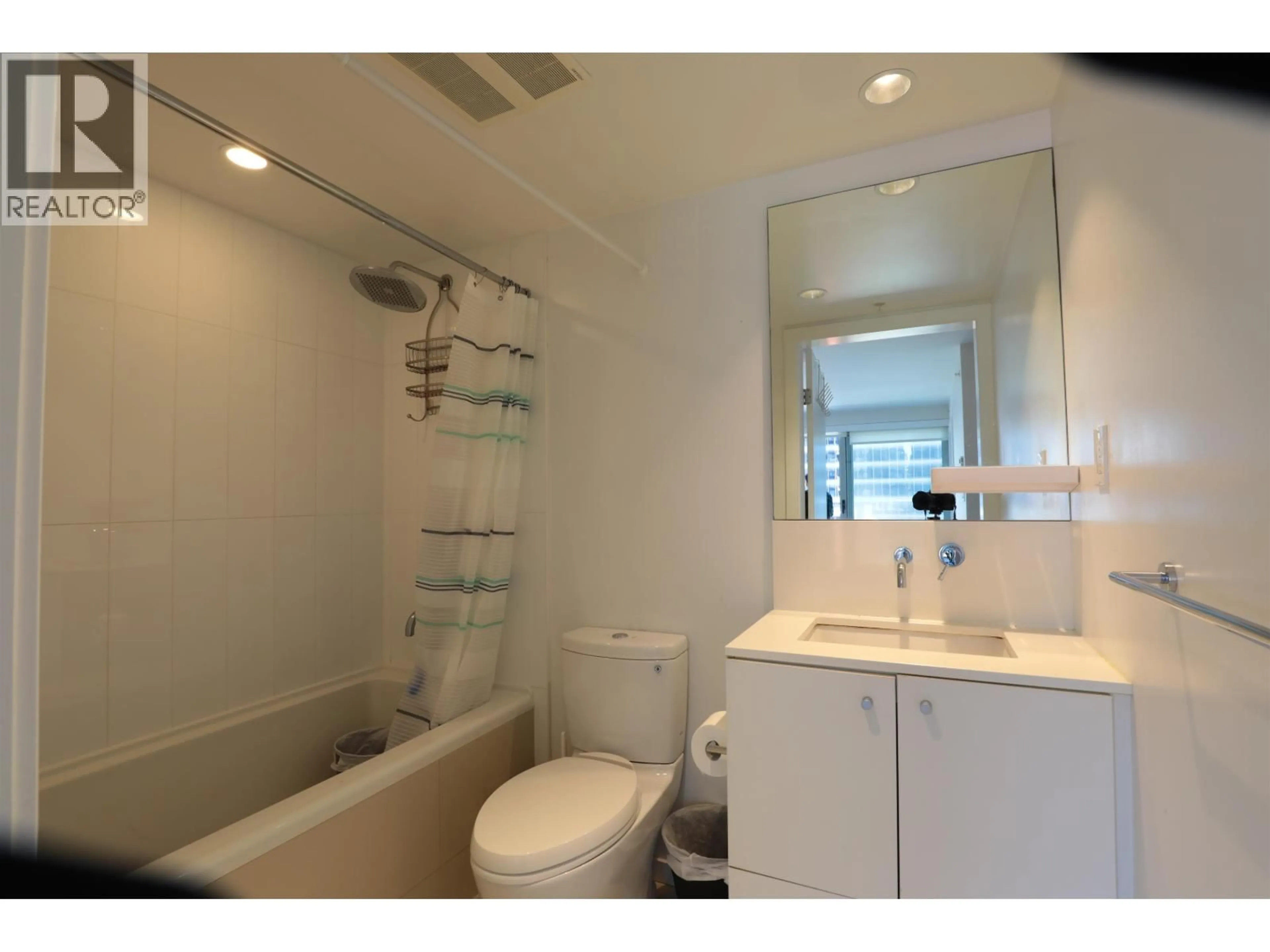 Standard bathroom, unknown for 908 - 999 SEYMOUR STREET, Vancouver British Columbia V6B0M5