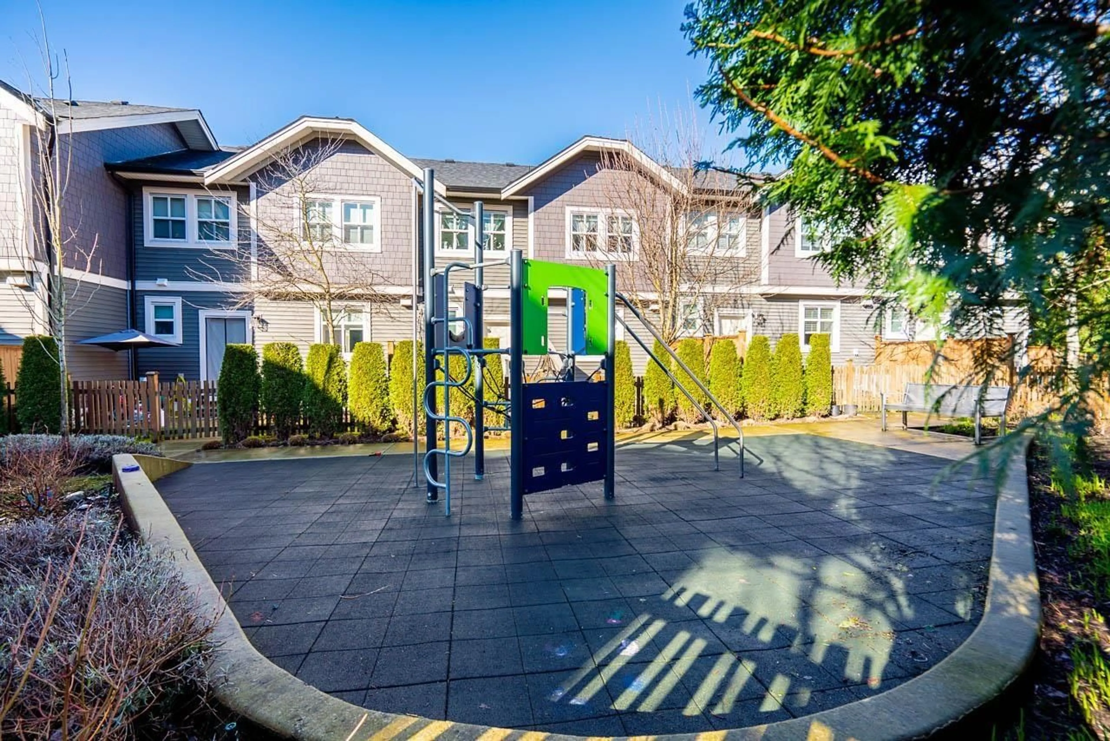 Patio, street for 25 - 10488 124 STREET, Surrey British Columbia V3V0E9