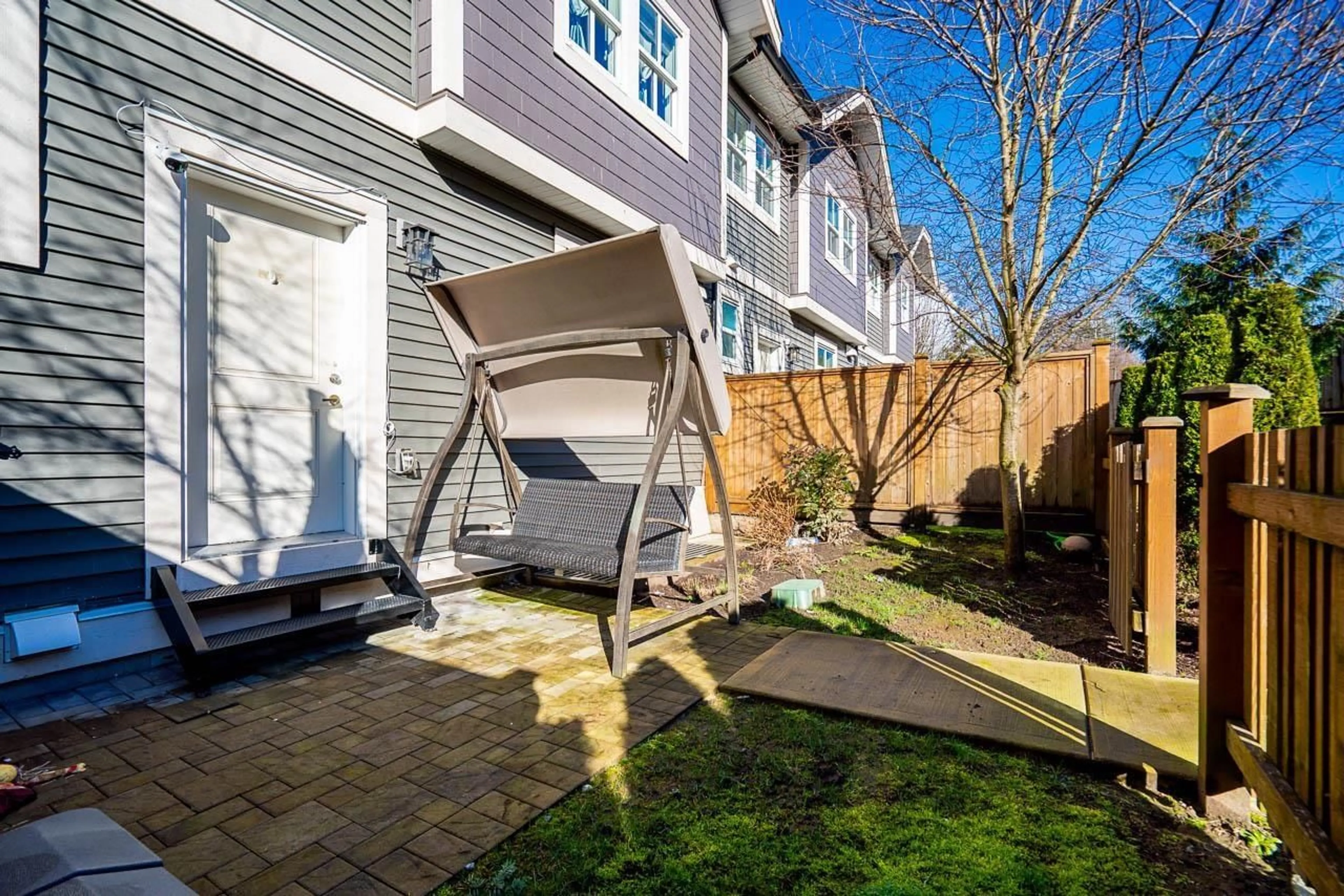 Patio, street for 25 - 10488 124 STREET, Surrey British Columbia V3V0E9