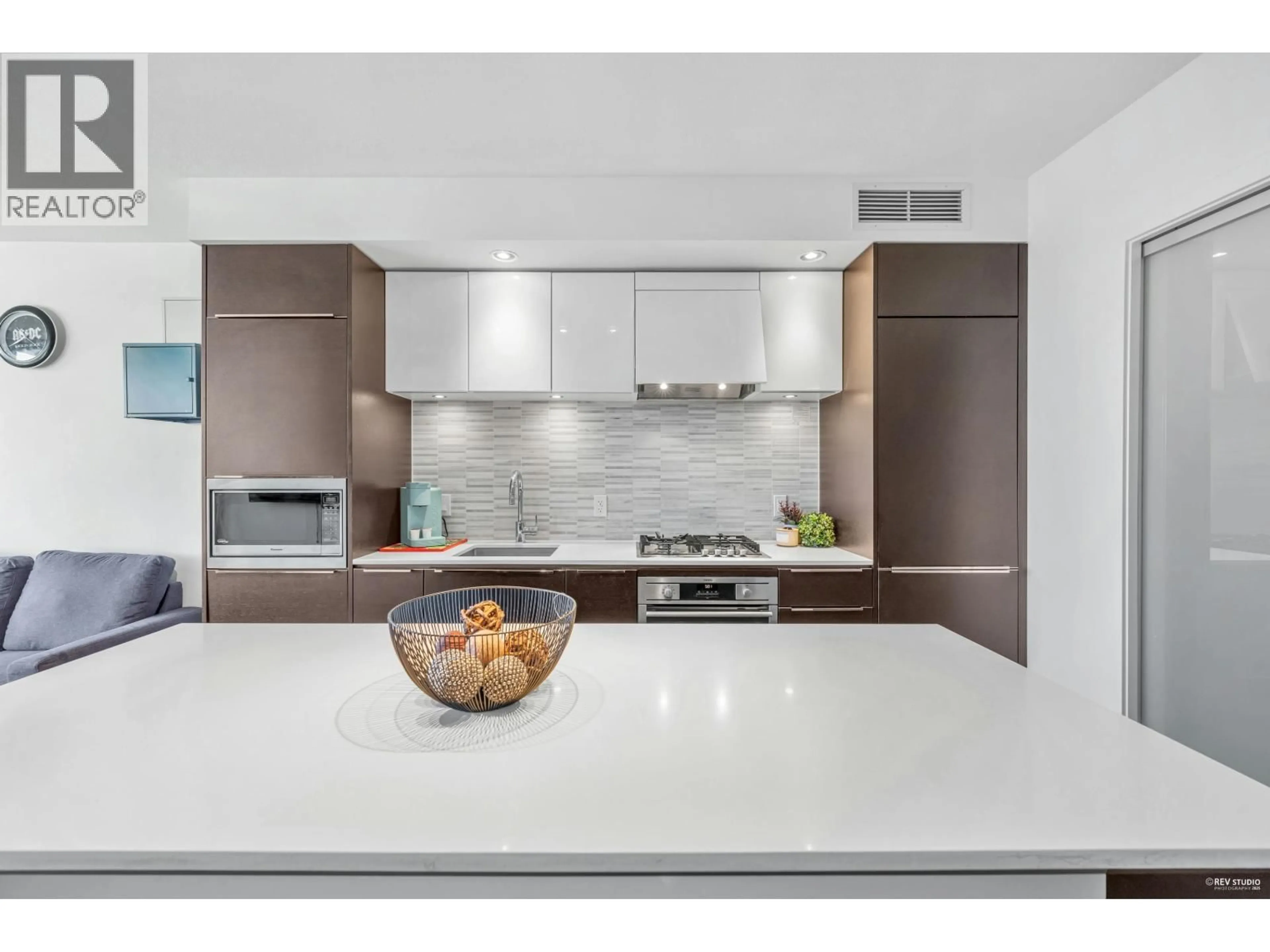 Contemporary kitchen, ceramic/tile floor for 1007 - 5233 GILBERT ROAD, Richmond British Columbia V7C0B3