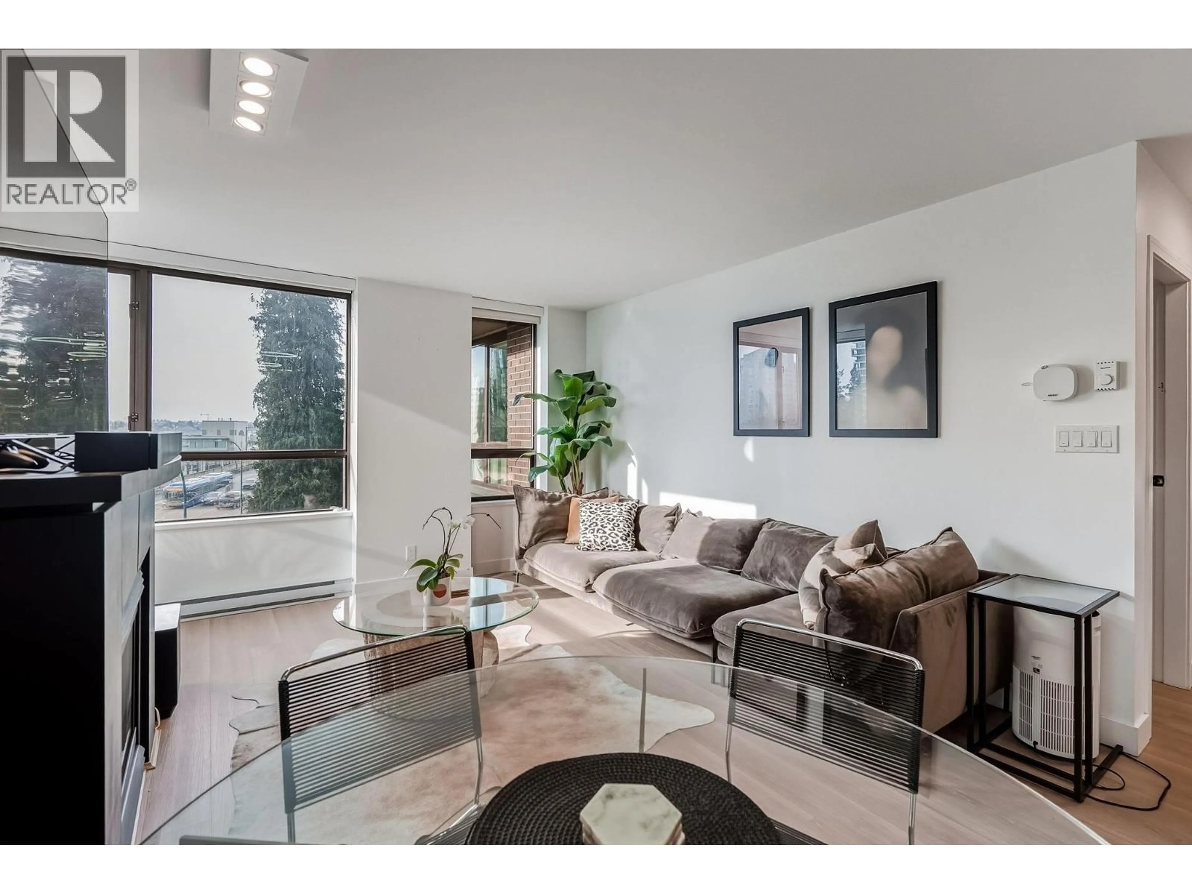 Living room with furniture, unknown for 402 - 1003 PACIFIC STREET, Vancouver British Columbia V6E4P2