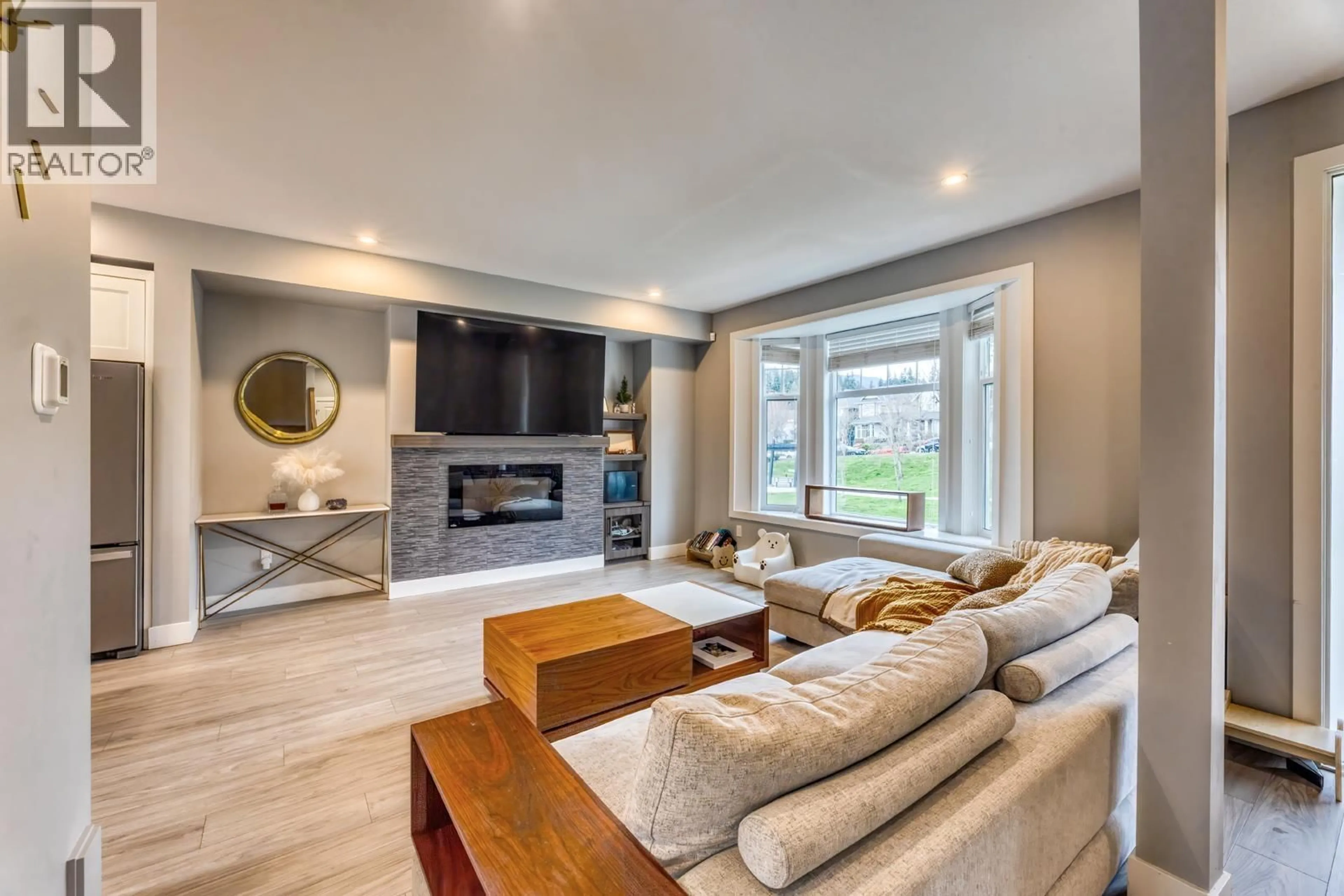 Living room with furniture, unknown for 104 - 1392 TRAFALGAR STREET, Coquitlam British Columbia V3E0H5