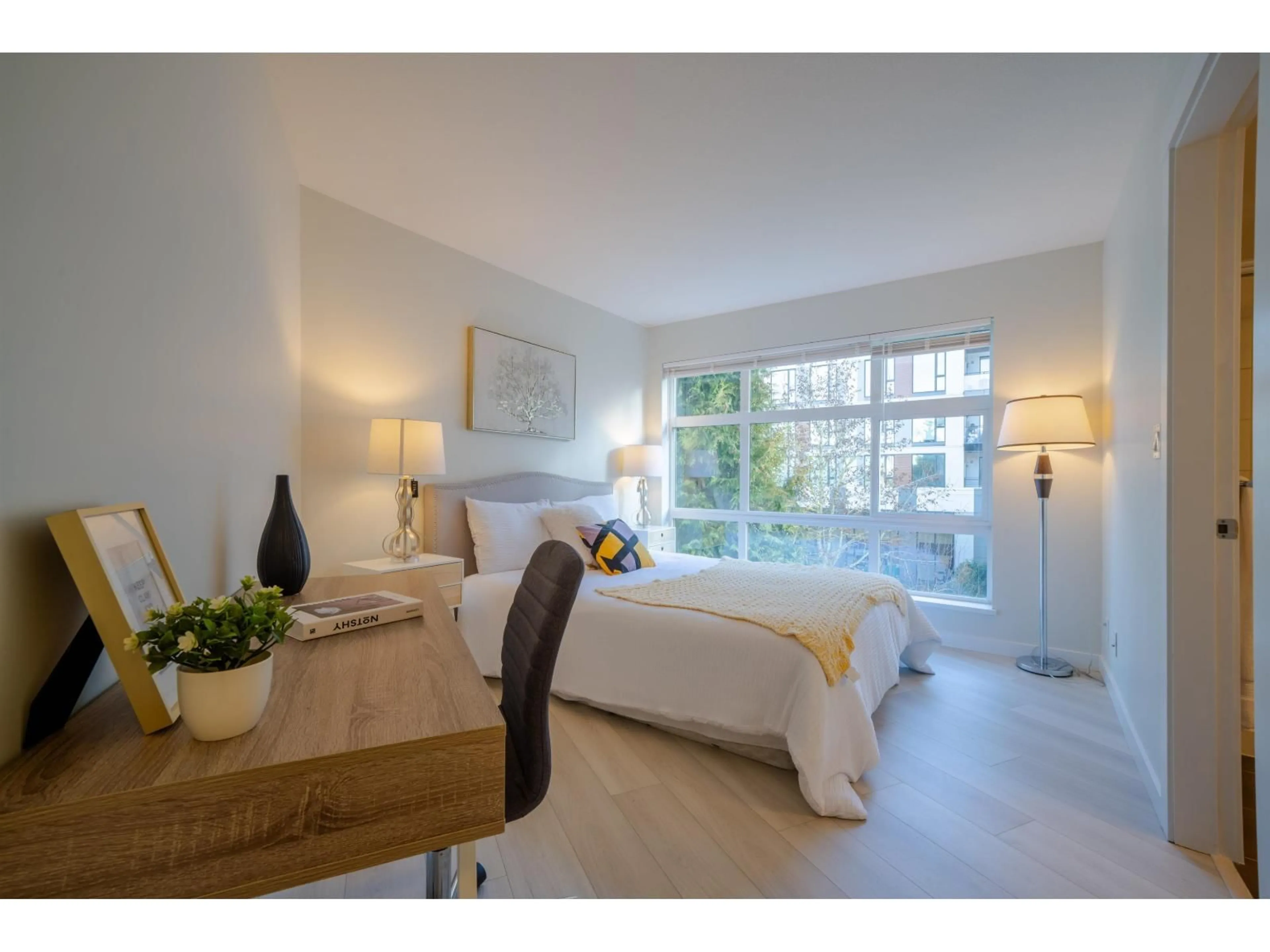 A pic of a room for 310 - 15168 19 AVENUE, Surrey British Columbia V4A0A5