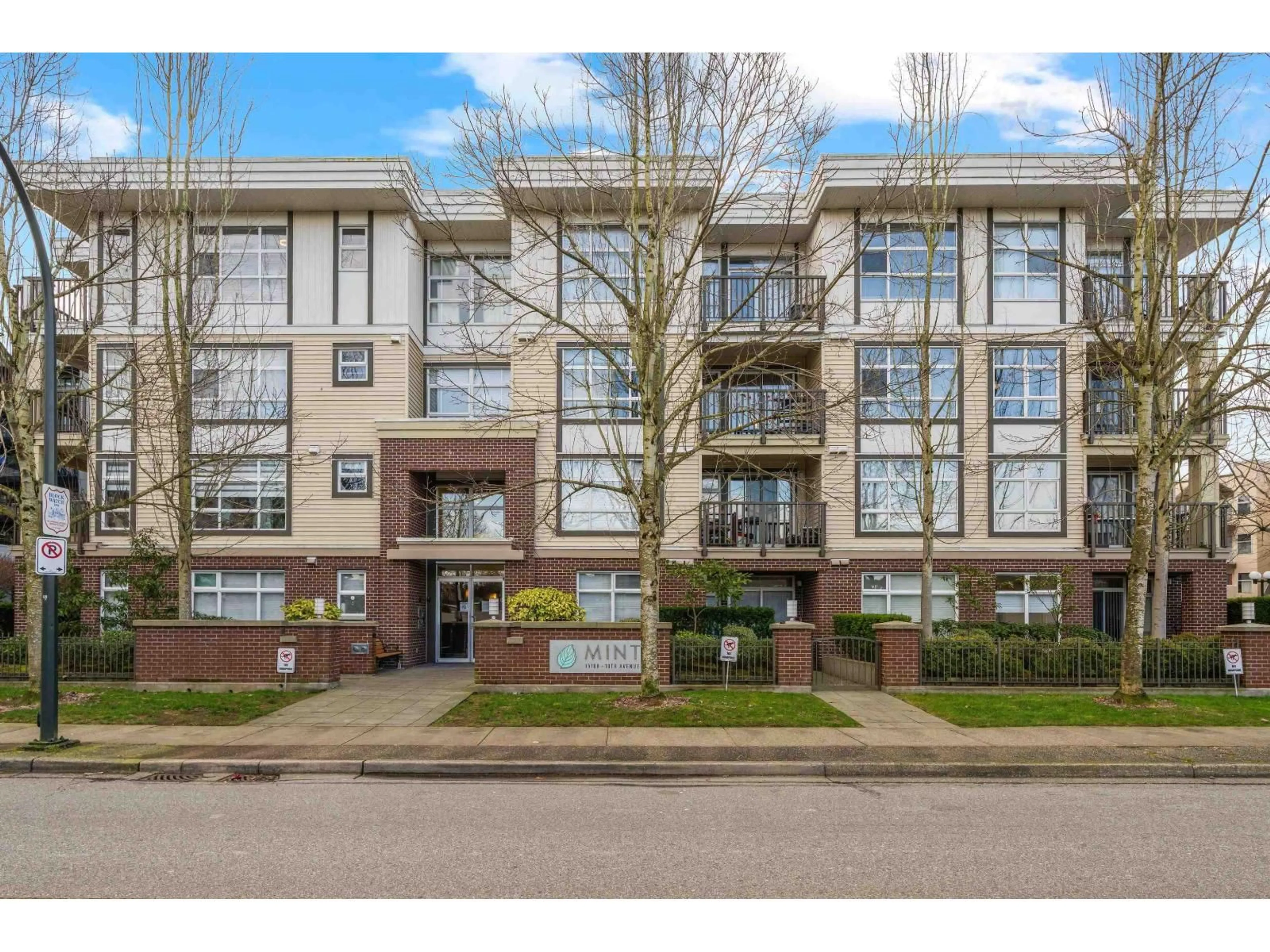 Unknown for 310 - 15168 19 AVENUE, Surrey British Columbia V4A0A5