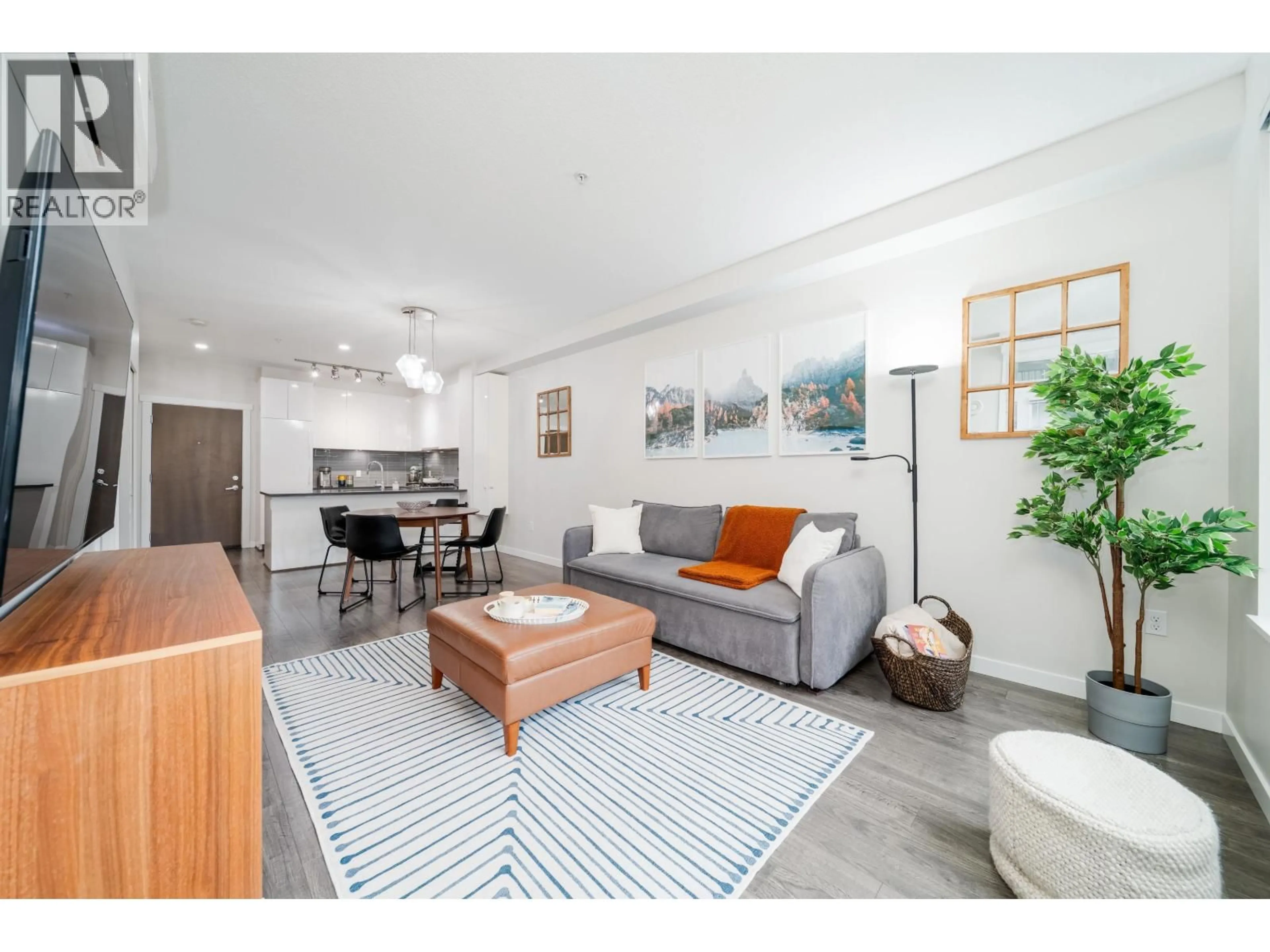 Living room with furniture, unknown for 218 - 9399 ALEXANDRA ROAD, Richmond British Columbia V6X0L7