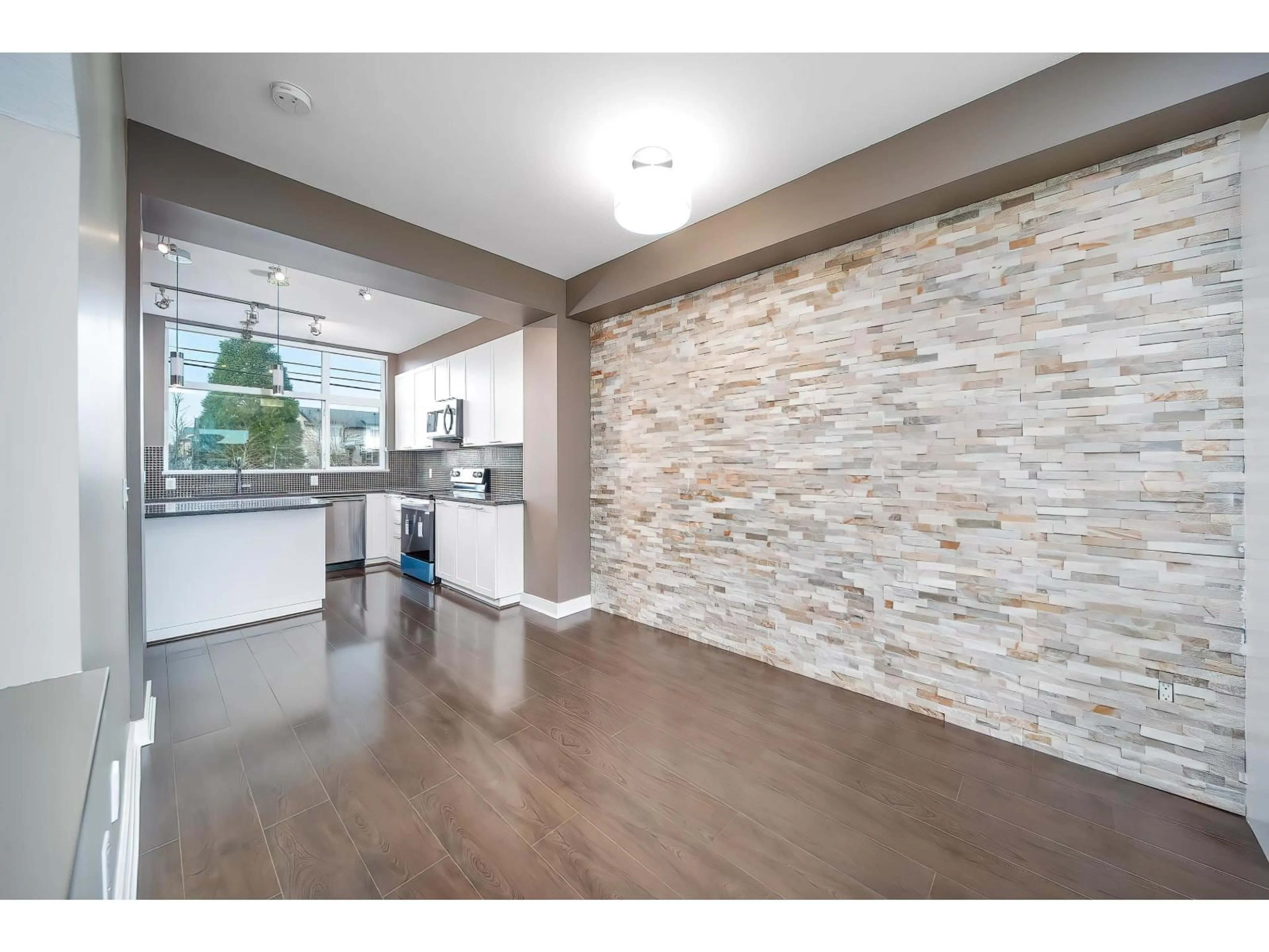 Unknown for 27 - 16223 23A AVENUE, Surrey British Columbia V3Z0P7