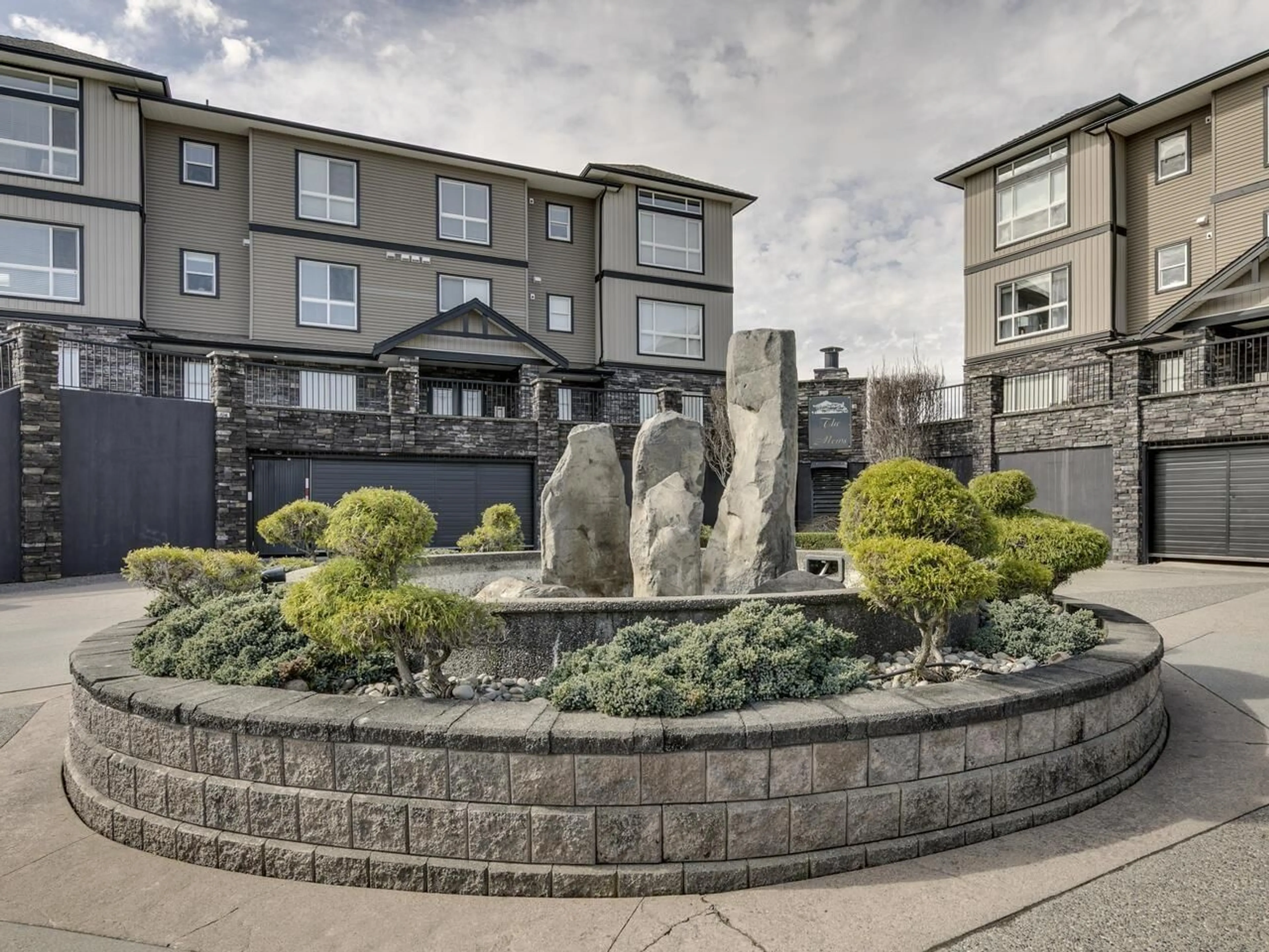 Patio, unknown for A214 - 33755 7TH AVENUE, Mission British Columbia V2V0A4